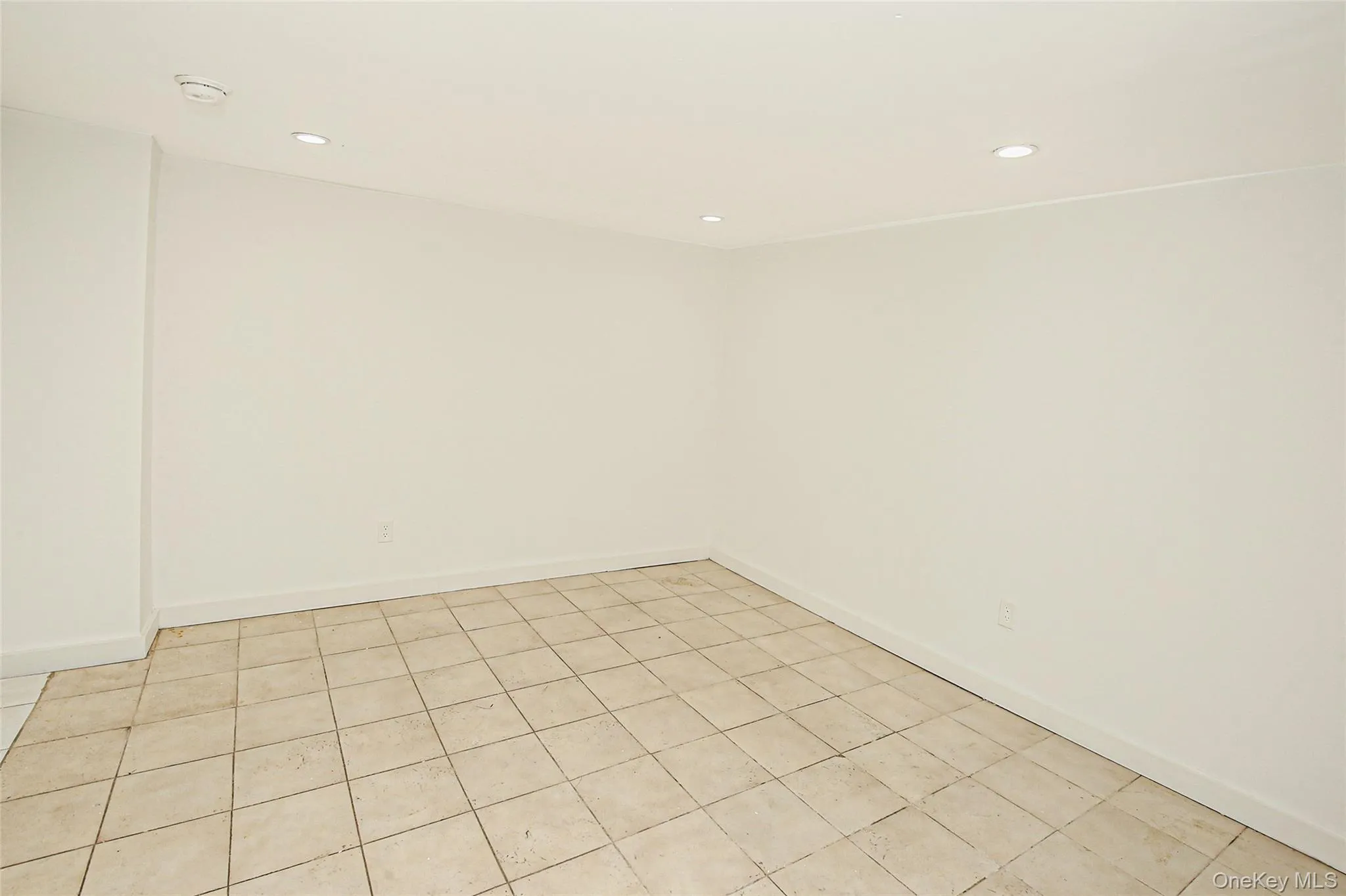 221 Howard Avenue, New York, NY, 3 Bedrooms Bedrooms, 7 Rooms Rooms,2 BathroomsBathrooms,Residential Lease,For Rent,Howard,0,1032090 221 Howard Avenue, New York, NY, 3 Bedrooms Bedrooms, 7 Rooms Rooms,2 BathroomsBathrooms,Residential Lease,For Rent,Howard,0,1032090