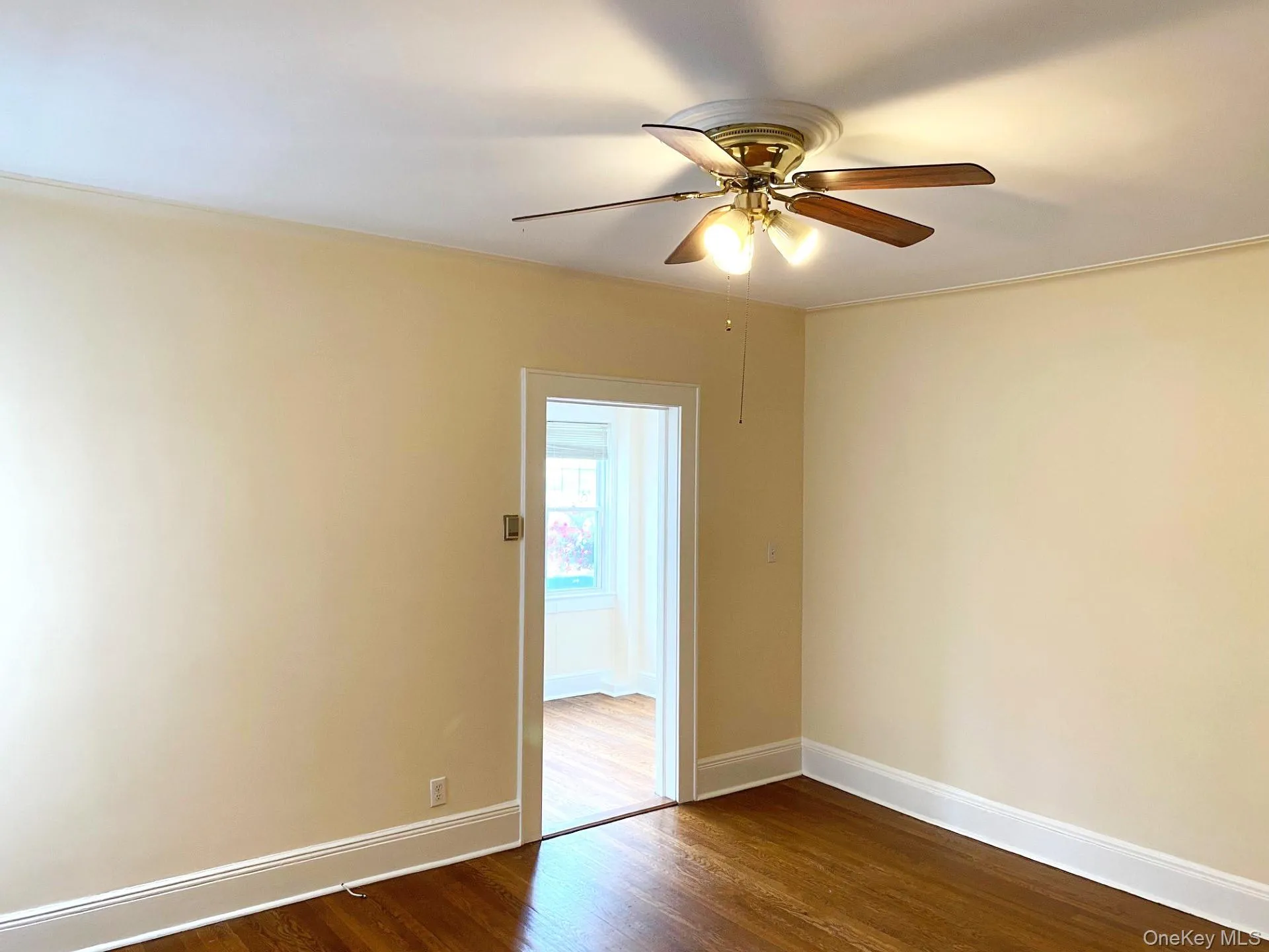 18 Eckar Street, Greenburgh, NY, 2 Bedrooms Bedrooms, 5 Rooms Rooms,1 BathroomBathrooms,Residential Lease,For Rent,Eckar,0,1032091 18 Eckar Street, Greenburgh, NY, 2 Bedrooms Bedrooms, 5 Rooms Rooms,1 BathroomBathrooms,Residential Lease,For Rent,Eckar,0,1032091