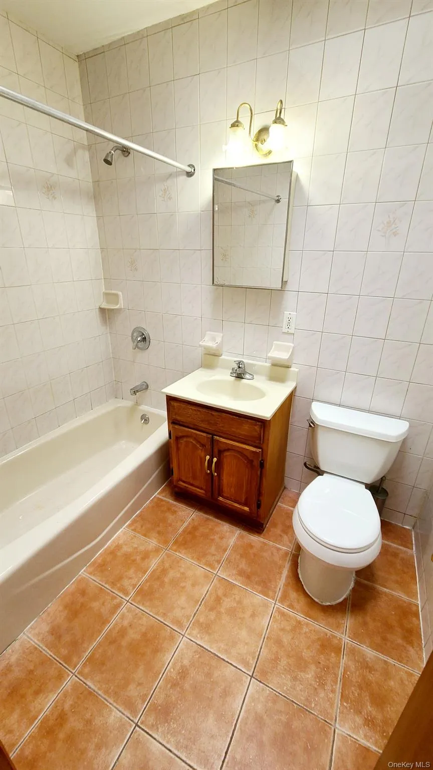 85-78 66th Avenue, New York, NY, 2 Bedrooms Bedrooms, 4 Rooms Rooms,2 BathroomsBathrooms,Residential Lease,For Rent,66th,0,1032103 85-78 66th Avenue, New York, NY, 2 Bedrooms Bedrooms, 4 Rooms Rooms,2 BathroomsBathrooms,Residential Lease,For Rent,66th,0,1032103