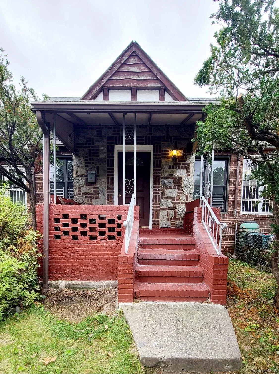 85-78 66th Avenue, New York, NY, 2 Bedrooms Bedrooms, 4 Rooms Rooms,2 BathroomsBathrooms,Residential Lease,For Rent,66th,0,1032103 85-78 66th Avenue, New York, NY, 2 Bedrooms Bedrooms, 4 Rooms Rooms,2 BathroomsBathrooms,Residential Lease,For Rent,66th,0,1032103