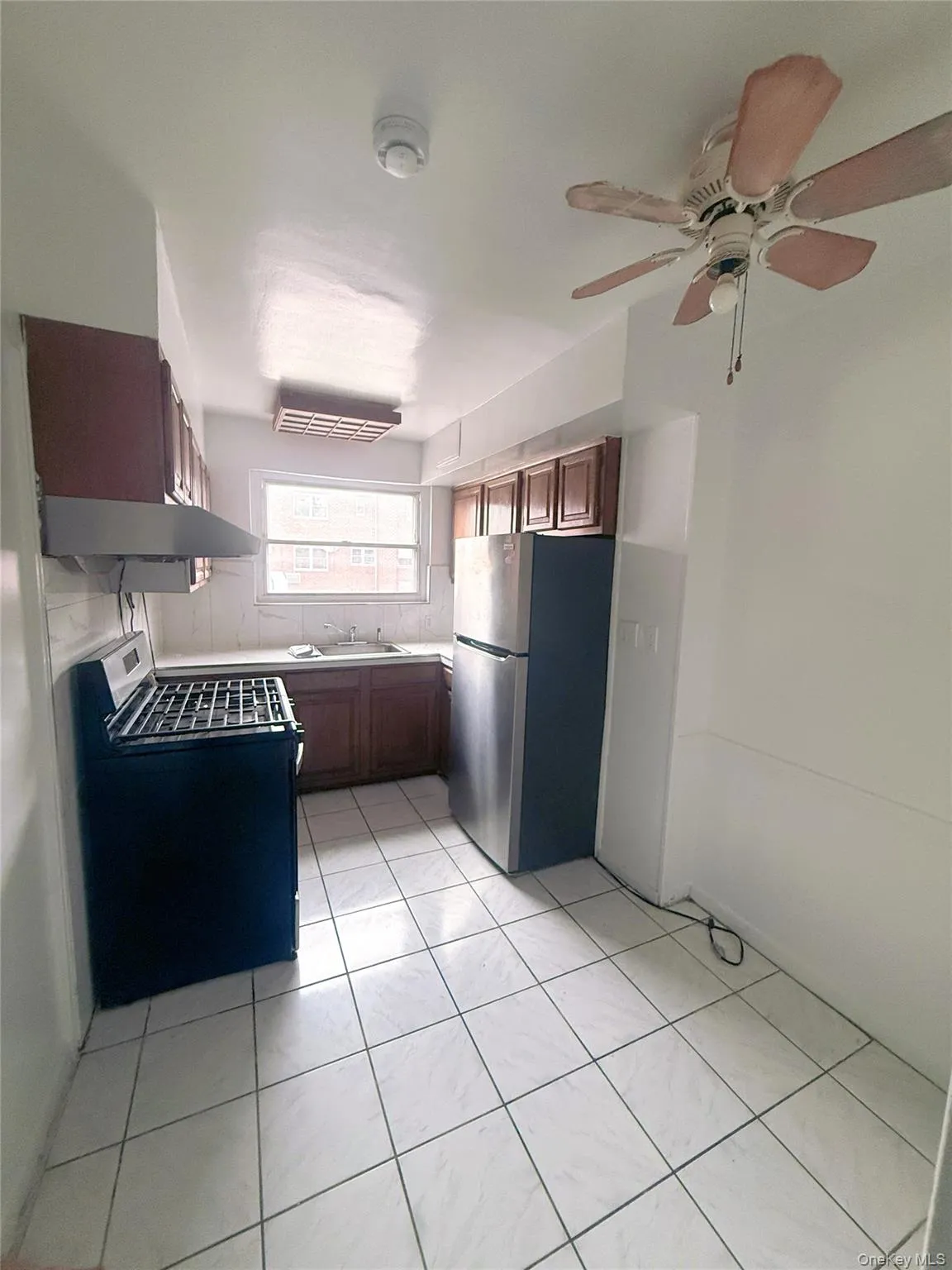 148-39 58th Avenue, New York, NY, 4 Bedrooms Bedrooms, 6 Rooms Rooms,3 BathroomsBathrooms,Residential,For Rent,58th,0,1032107 148-39 58th Avenue, New York, NY, 4 Bedrooms Bedrooms, 6 Rooms Rooms,3 BathroomsBathrooms,Residential,For Rent,58th,0,1032107
