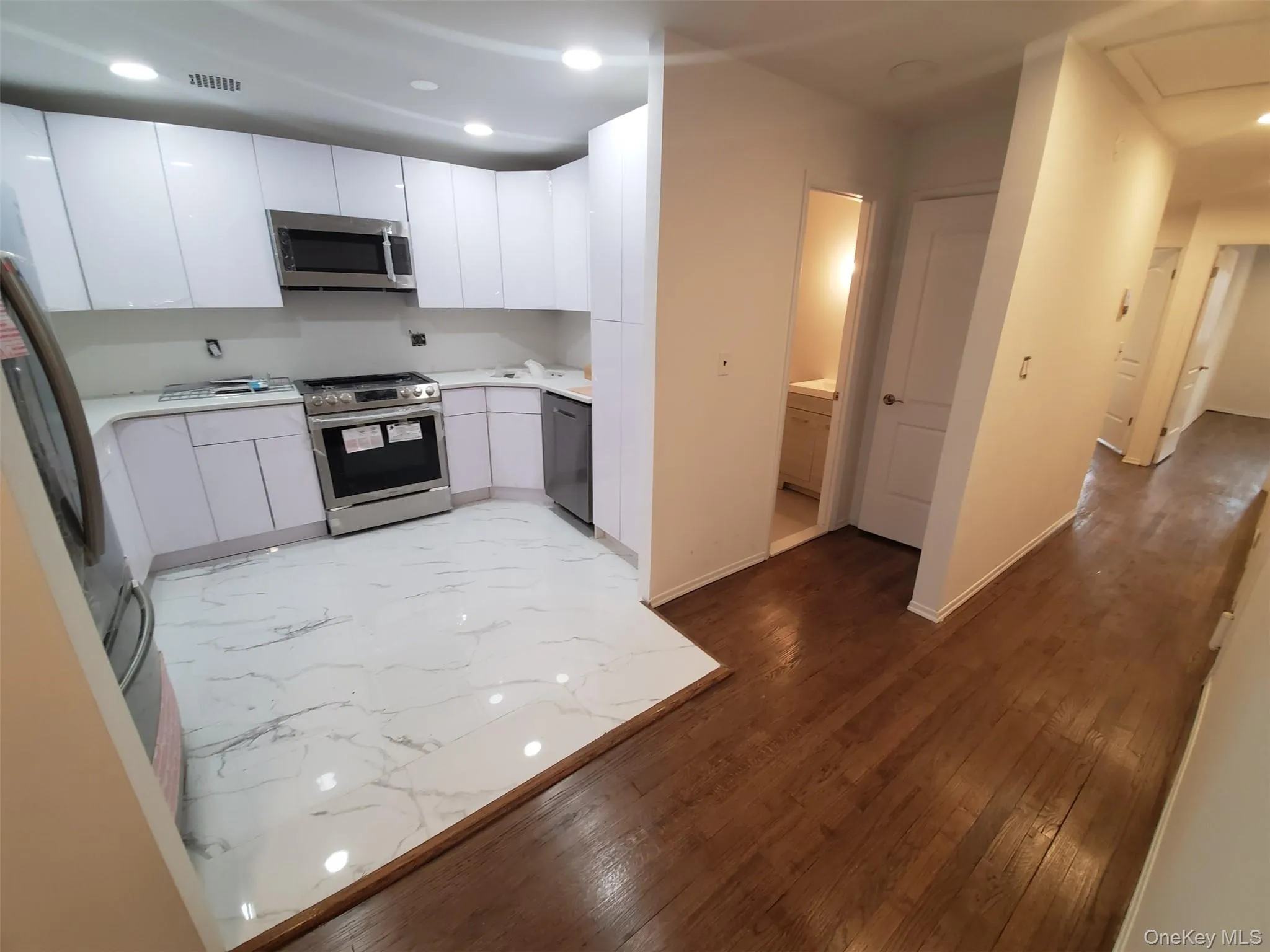 81-18 138th Street, New York, NY, 3 Bedrooms Bedrooms, 5 Rooms Rooms,2 BathroomsBathrooms,Residential Lease,For Rent,138th,0,1032112 81-18 138th Street, New York, NY, 3 Bedrooms Bedrooms, 5 Rooms Rooms,2 BathroomsBathrooms,Residential Lease,For Rent,138th,0,1032112