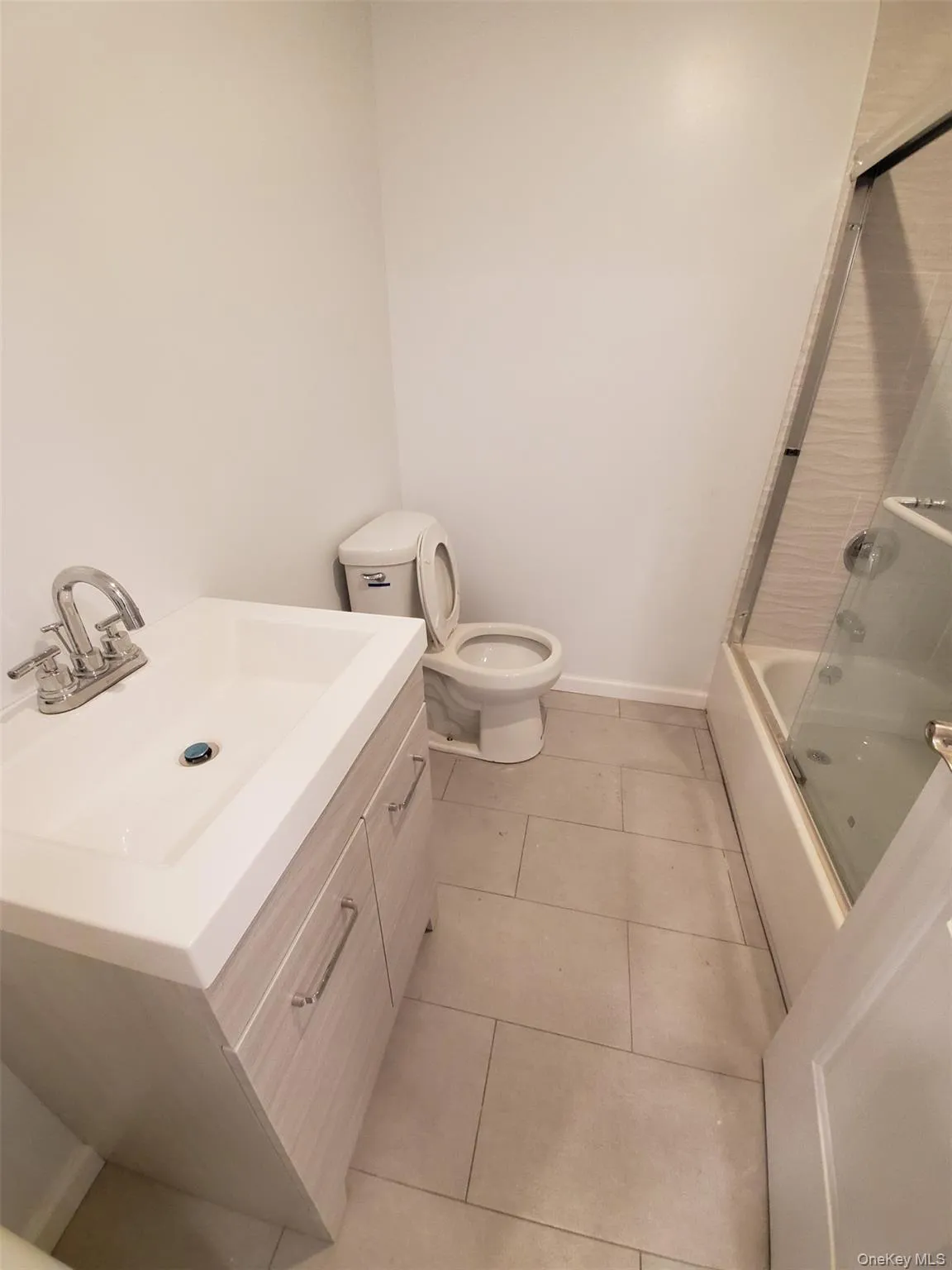 81-18 138th Street, New York, NY, 3 Bedrooms Bedrooms, 5 Rooms Rooms,2 BathroomsBathrooms,Residential Lease,For Rent,138th,0,1032112 81-18 138th Street, New York, NY, 3 Bedrooms Bedrooms, 5 Rooms Rooms,2 BathroomsBathrooms,Residential Lease,For Rent,138th,0,1032112