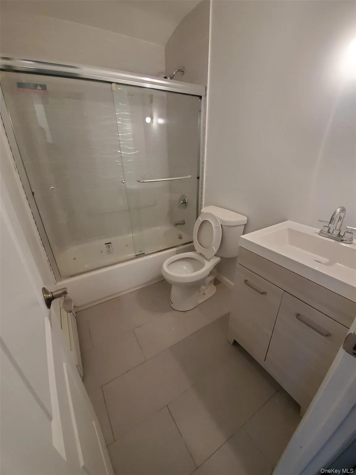 81-18 138th Street, New York, NY, 3 Bedrooms Bedrooms, 5 Rooms Rooms,2 BathroomsBathrooms,Residential Lease,For Rent,138th,0,1032112 81-18 138th Street, New York, NY, 3 Bedrooms Bedrooms, 5 Rooms Rooms,2 BathroomsBathrooms,Residential Lease,For Rent,138th,0,1032112
