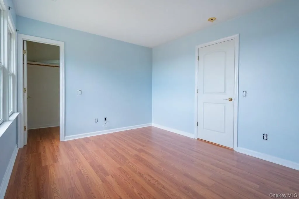 300 Snedecor Avenue, Islip, NY, 4 Bedrooms Bedrooms, 8 Rooms Rooms,3 BathroomsBathrooms,Residential,For Rent,Snedecor,0,1032114 300 Snedecor Avenue, Islip, NY, 4 Bedrooms Bedrooms, 8 Rooms Rooms,3 BathroomsBathrooms,Residential,For Rent,Snedecor,0,1032114