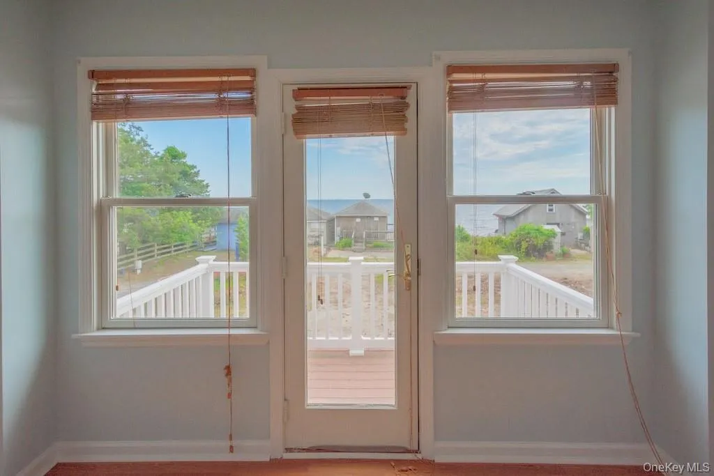 300 Snedecor Avenue, Islip, NY, 4 Bedrooms Bedrooms, 8 Rooms Rooms,3 BathroomsBathrooms,Residential,For Rent,Snedecor,0,1032114 300 Snedecor Avenue, Islip, NY, 4 Bedrooms Bedrooms, 8 Rooms Rooms,3 BathroomsBathrooms,Residential,For Rent,Snedecor,0,1032114