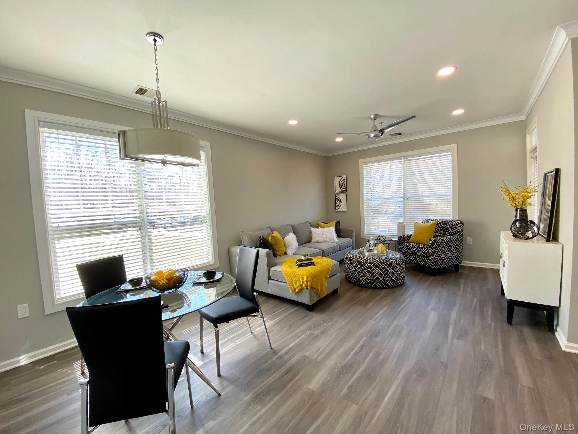 1 Charles Pond Drive, Brookhaven, NY, 2 Bedrooms Bedrooms, 6 Rooms Rooms,2 BathroomsBathrooms,Residential Lease,For Rent,Charles Pond,0,1032117 1 Charles Pond Drive, Brookhaven, NY, 2 Bedrooms Bedrooms, 6 Rooms Rooms,2 BathroomsBathrooms,Residential Lease,For Rent,Charles Pond,0,1032117