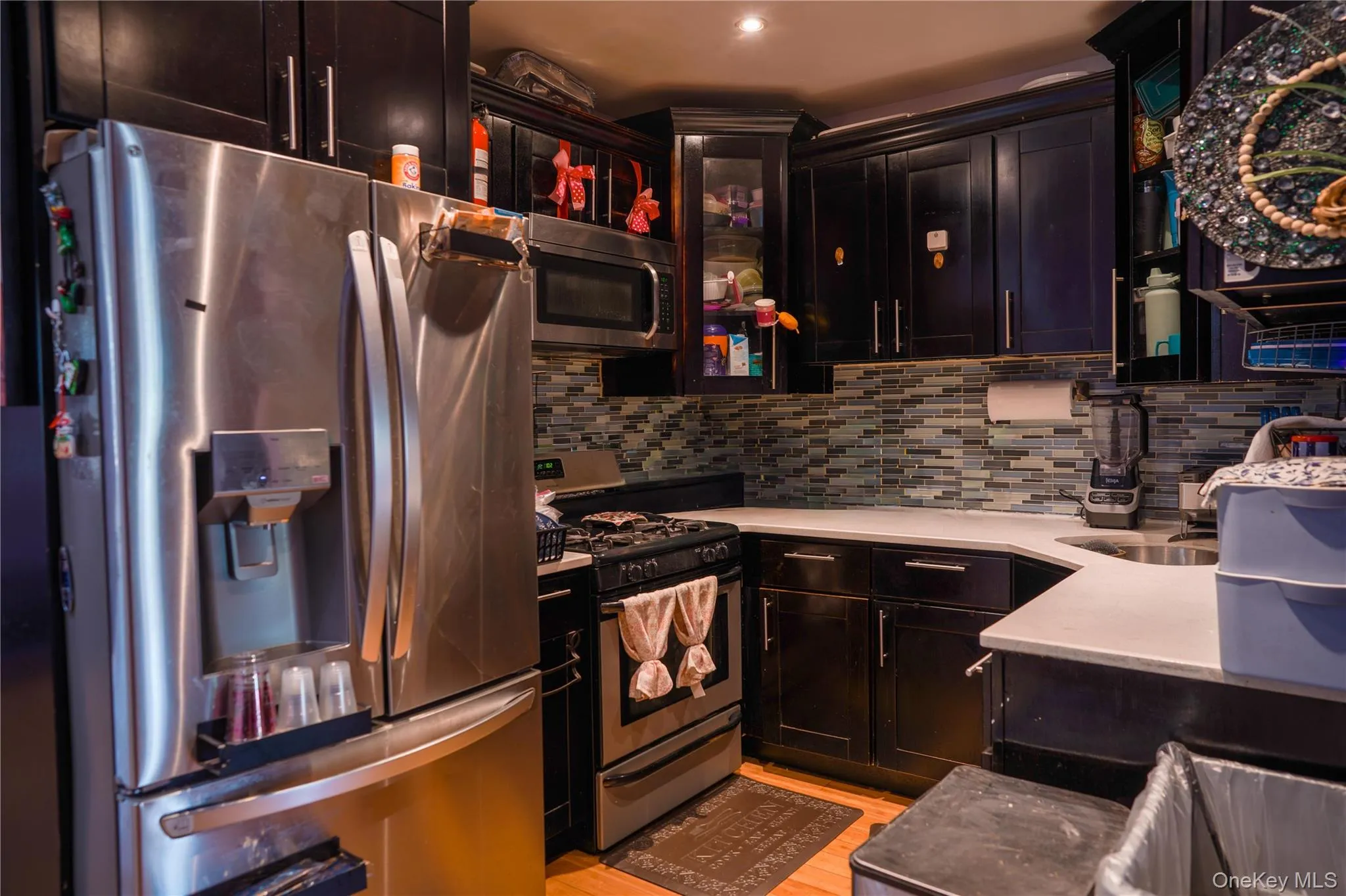 17910 Mathewson Court, New York, NY, 3 Bedrooms Bedrooms, 8 Rooms Rooms,2 BathroomsBathrooms,Residential,For Rent,Mathewson,0,1032118 17910 Mathewson Court, New York, NY, 3 Bedrooms Bedrooms, 8 Rooms Rooms,2 BathroomsBathrooms,Residential,For Rent,Mathewson,0,1032118