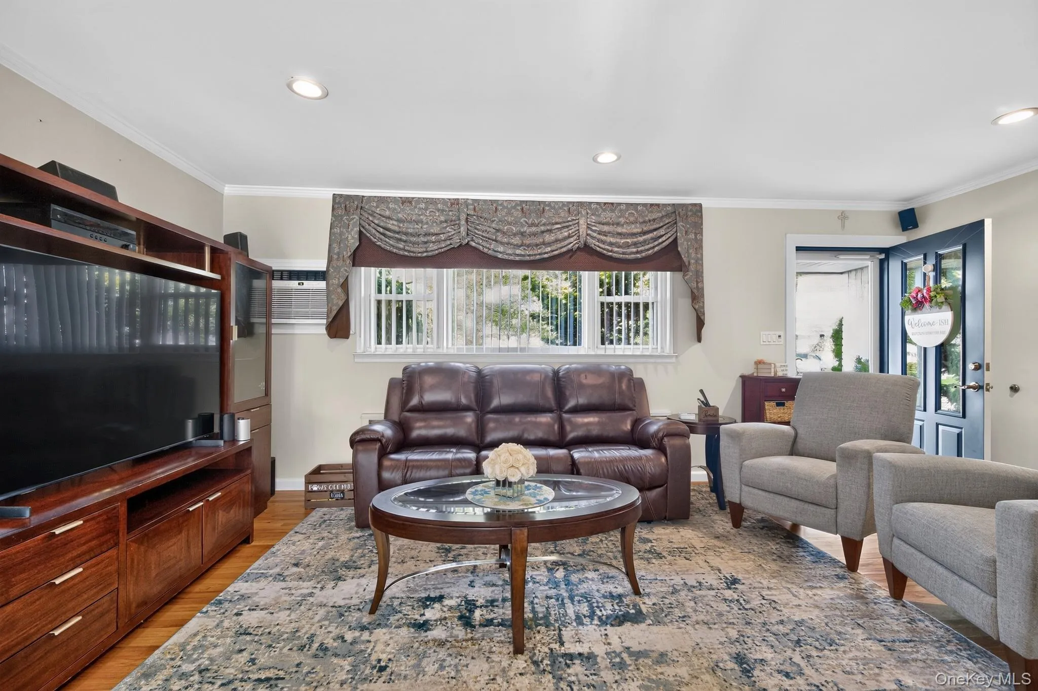 70 5th Street, Oyster Bay, NY, 3 Bedrooms Bedrooms, 4 Rooms Rooms,1 BathroomBathrooms,Residential,For Rent,5th,0,1032127 70 5th Street, Oyster Bay, NY, 3 Bedrooms Bedrooms, 4 Rooms Rooms,1 BathroomBathrooms,Residential,For Rent,5th,0,1032127