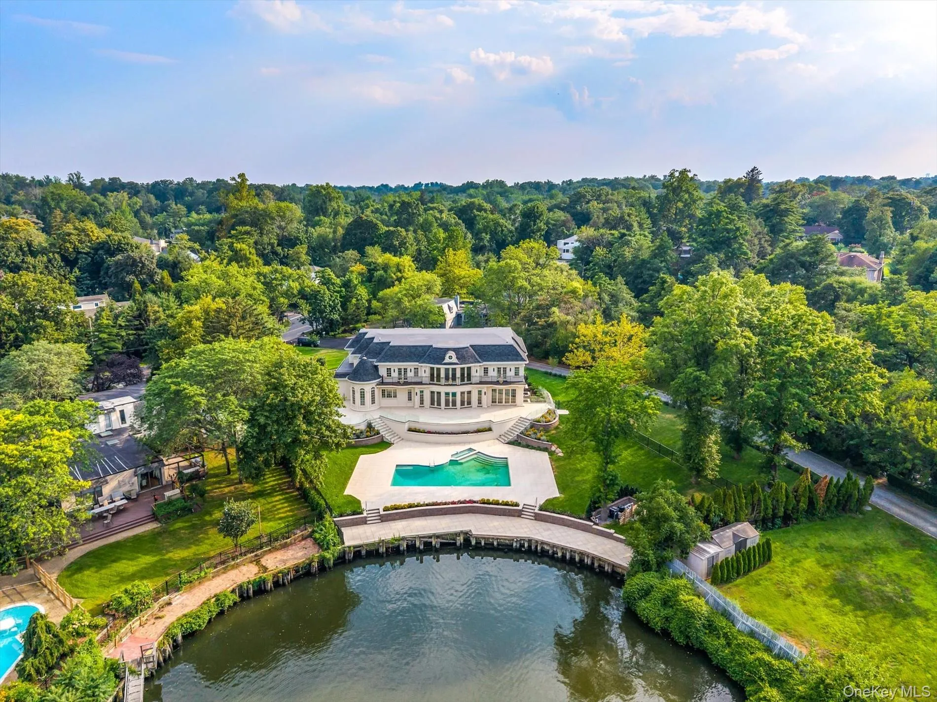 566 Shore Road, North Hempstead, NY, 6 Bedrooms Bedrooms, 12 Rooms Rooms,5 BathroomsBathrooms,Residential,For Rent,Shore,0,1032128 566 Shore Road, North Hempstead, NY, 6 Bedrooms Bedrooms, 12 Rooms Rooms,5 BathroomsBathrooms,Residential,For Rent,Shore,0,1032128