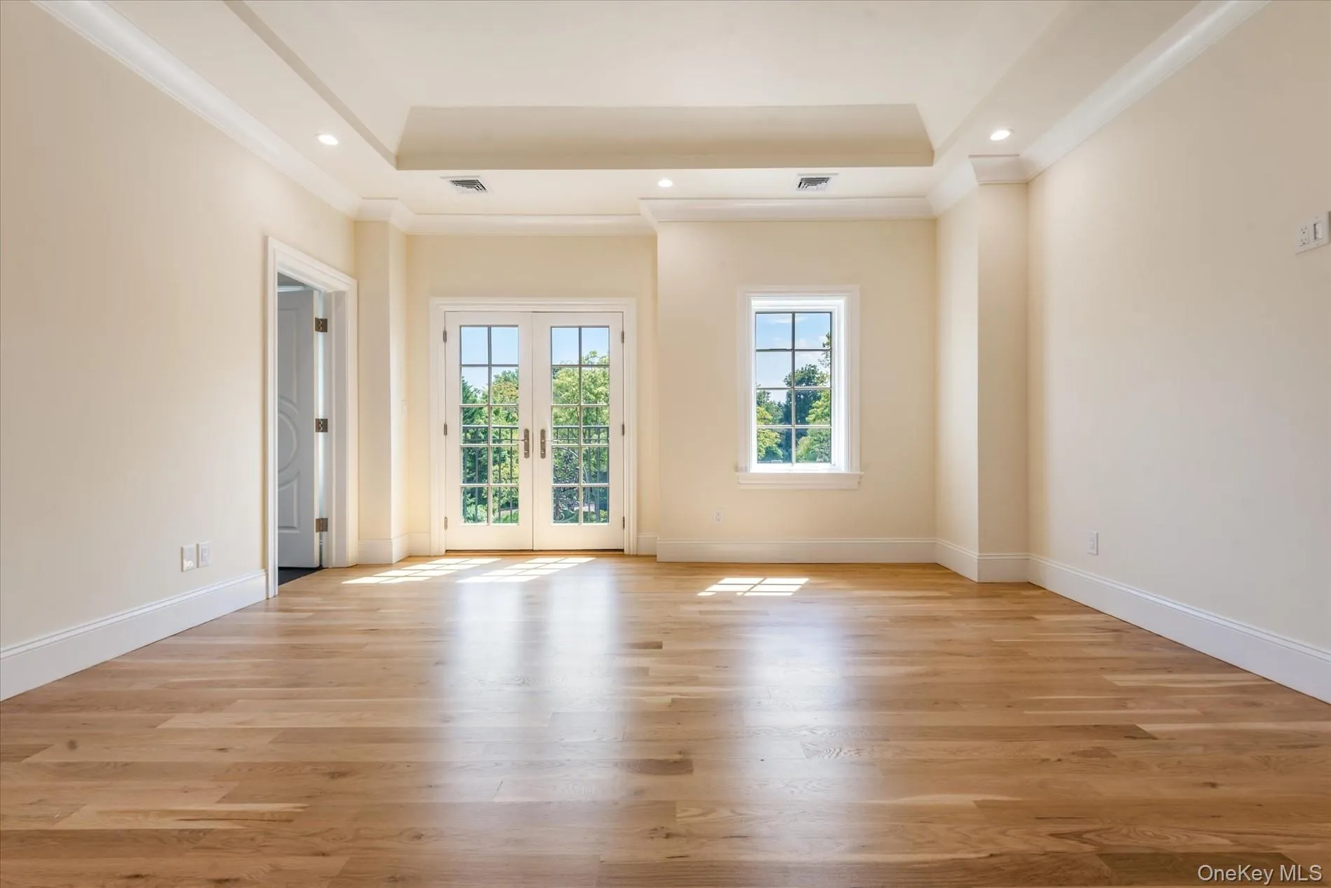 566 Shore Road, North Hempstead, NY, 6 Bedrooms Bedrooms, 12 Rooms Rooms,5 BathroomsBathrooms,Residential,For Rent,Shore,0,1032128 566 Shore Road, North Hempstead, NY, 6 Bedrooms Bedrooms, 12 Rooms Rooms,5 BathroomsBathrooms,Residential,For Rent,Shore,0,1032128