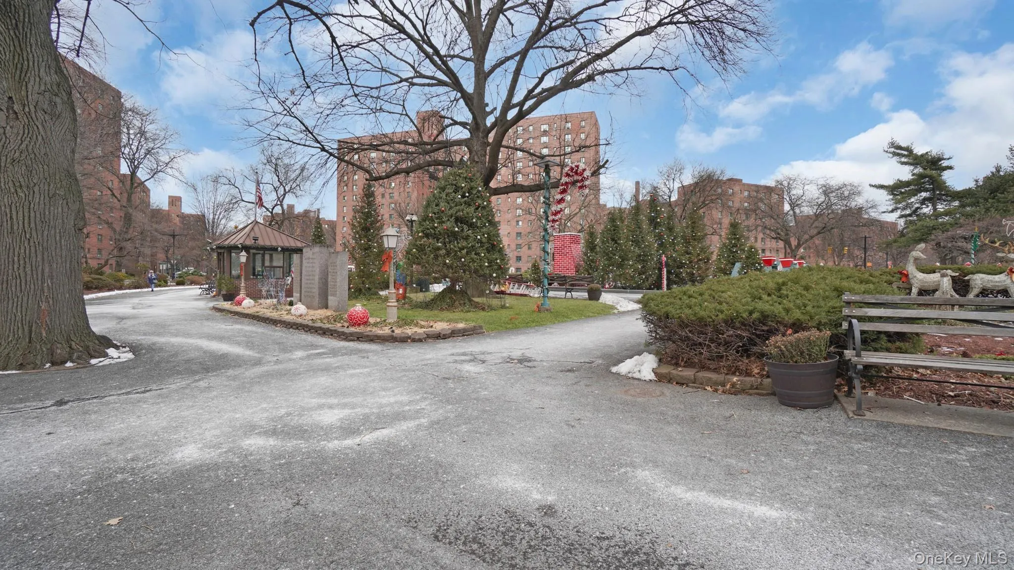 1562 Unionport Road, New York, NY, 2 Bedrooms Bedrooms, 5 Rooms Rooms,1 BathroomBathrooms,Residential,For Rent,Unionport,0,1032136 1562 Unionport Road, New York, NY, 2 Bedrooms Bedrooms, 5 Rooms Rooms,1 BathroomBathrooms,Residential,For Rent,Unionport,0,1032136