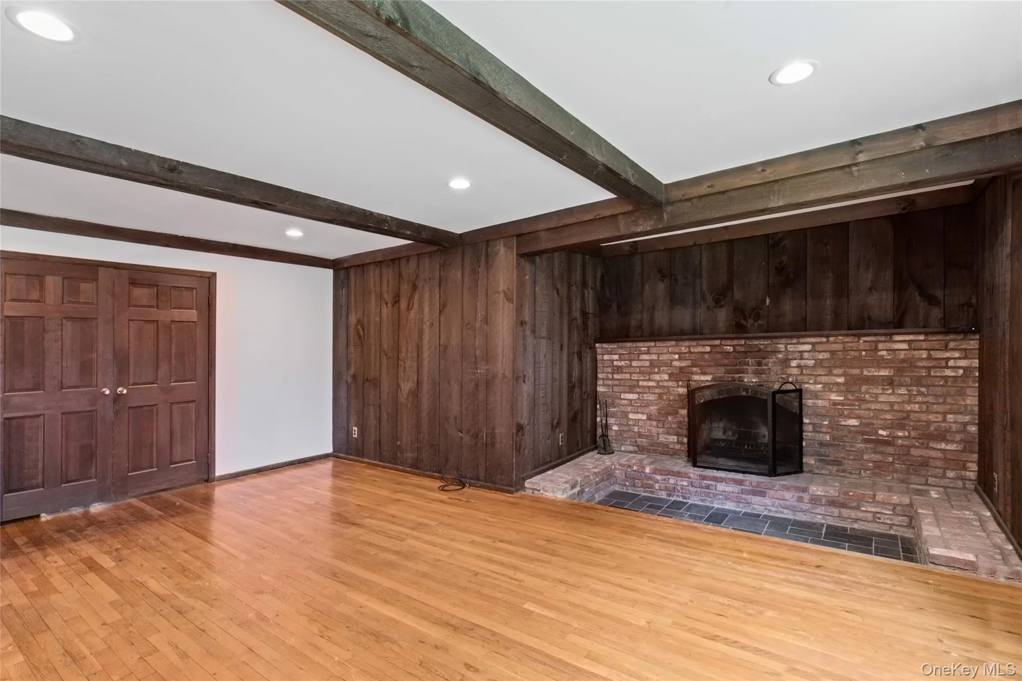 8 Pups Path, Smithtown, NY, 4 Bedrooms Bedrooms, 11 Rooms Rooms,3 BathroomsBathrooms,Residential,For Rent,Pups,0,1032137 8 Pups Path, Smithtown, NY, 4 Bedrooms Bedrooms, 11 Rooms Rooms,3 BathroomsBathrooms,Residential,For Rent,Pups,0,1032137