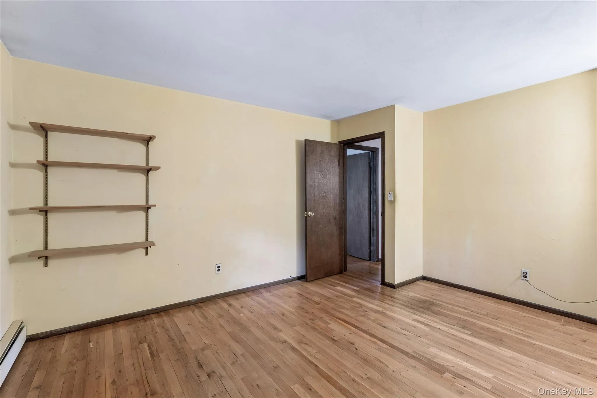 8 Pups Path, Smithtown, NY, 4 Bedrooms Bedrooms, 11 Rooms Rooms,3 BathroomsBathrooms,Residential,For Rent,Pups,0,1032137 8 Pups Path, Smithtown, NY, 4 Bedrooms Bedrooms, 11 Rooms Rooms,3 BathroomsBathrooms,Residential,For Rent,Pups,0,1032137