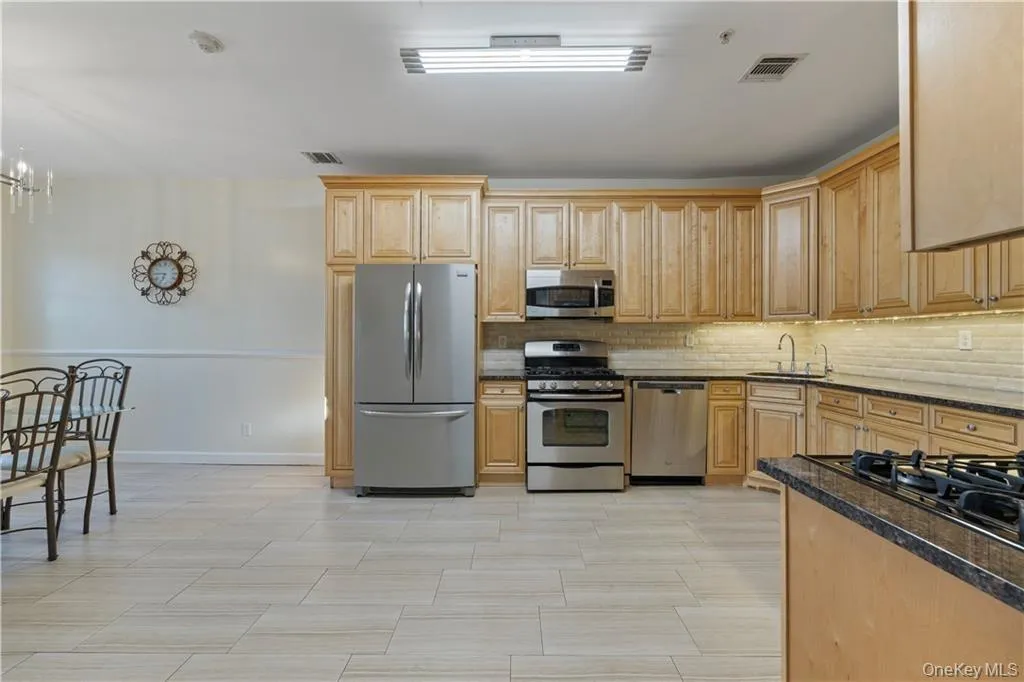 3307 Parkview Drive, Ramapo, NY, 4 Bedrooms Bedrooms, 14 Rooms Rooms,2 BathroomsBathrooms,Residential,For Rent,Parkview,0,1032139 3307 Parkview Drive, Ramapo, NY, 4 Bedrooms Bedrooms, 14 Rooms Rooms,2 BathroomsBathrooms,Residential,For Rent,Parkview,0,1032139