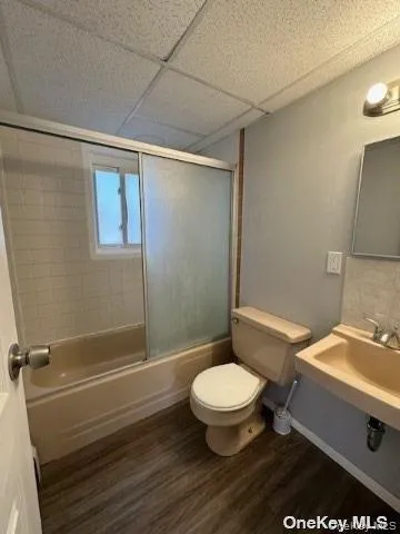 Upstairs Primary Bathroom Upstairs Primary Bathroom