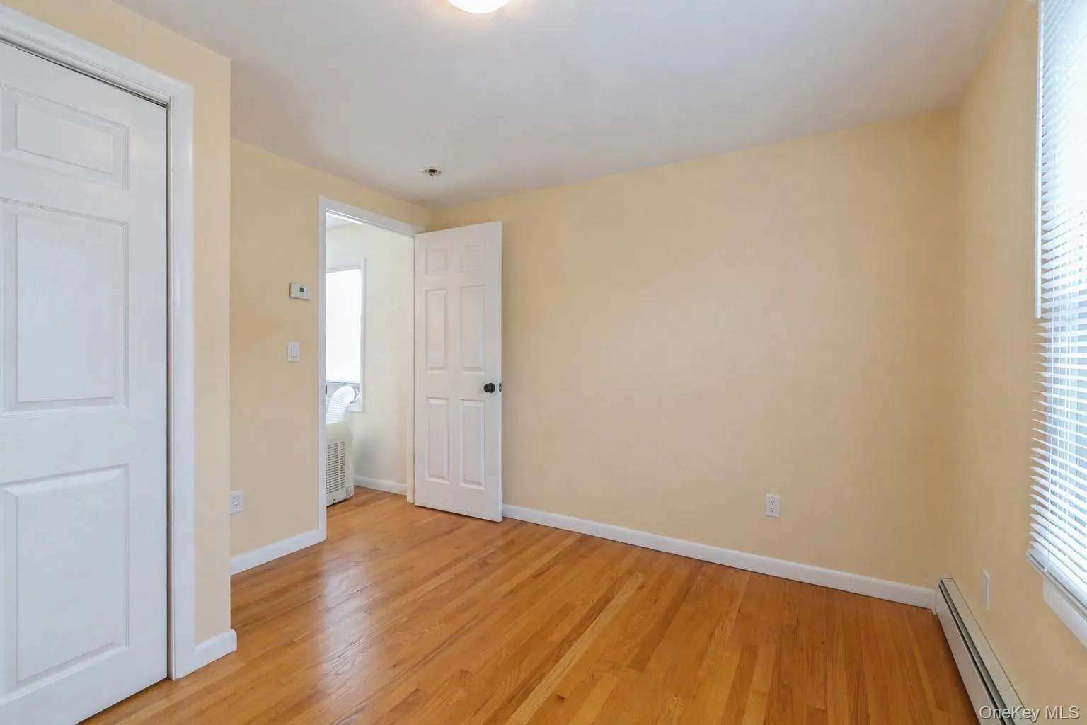 11 Deauville Parkway, Babylon, NY, 2 Bedrooms Bedrooms, 4 Rooms Rooms,1 BathroomBathrooms,Residential Lease,For Rent,Deauville,0,1032144 11 Deauville Parkway, Babylon, NY, 2 Bedrooms Bedrooms, 4 Rooms Rooms,1 BathroomBathrooms,Residential Lease,For Rent,Deauville,0,1032144