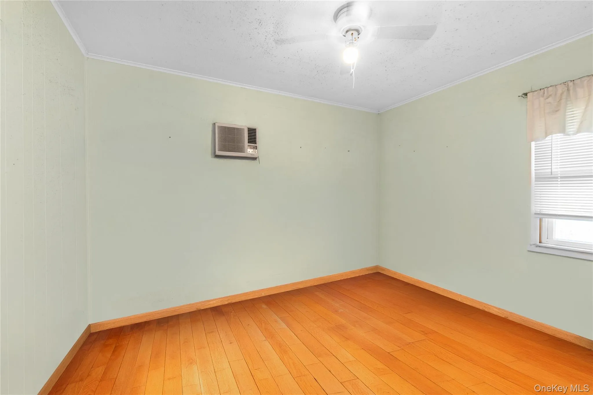2739 Oak Drive, Hempstead, NY, 5 Bedrooms Bedrooms, 9 Rooms Rooms,2 BathroomsBathrooms,Residential,For Rent,Oak,0,1032146 2739 Oak Drive, Hempstead, NY, 5 Bedrooms Bedrooms, 9 Rooms Rooms,2 BathroomsBathrooms,Residential,For Rent,Oak,0,1032146