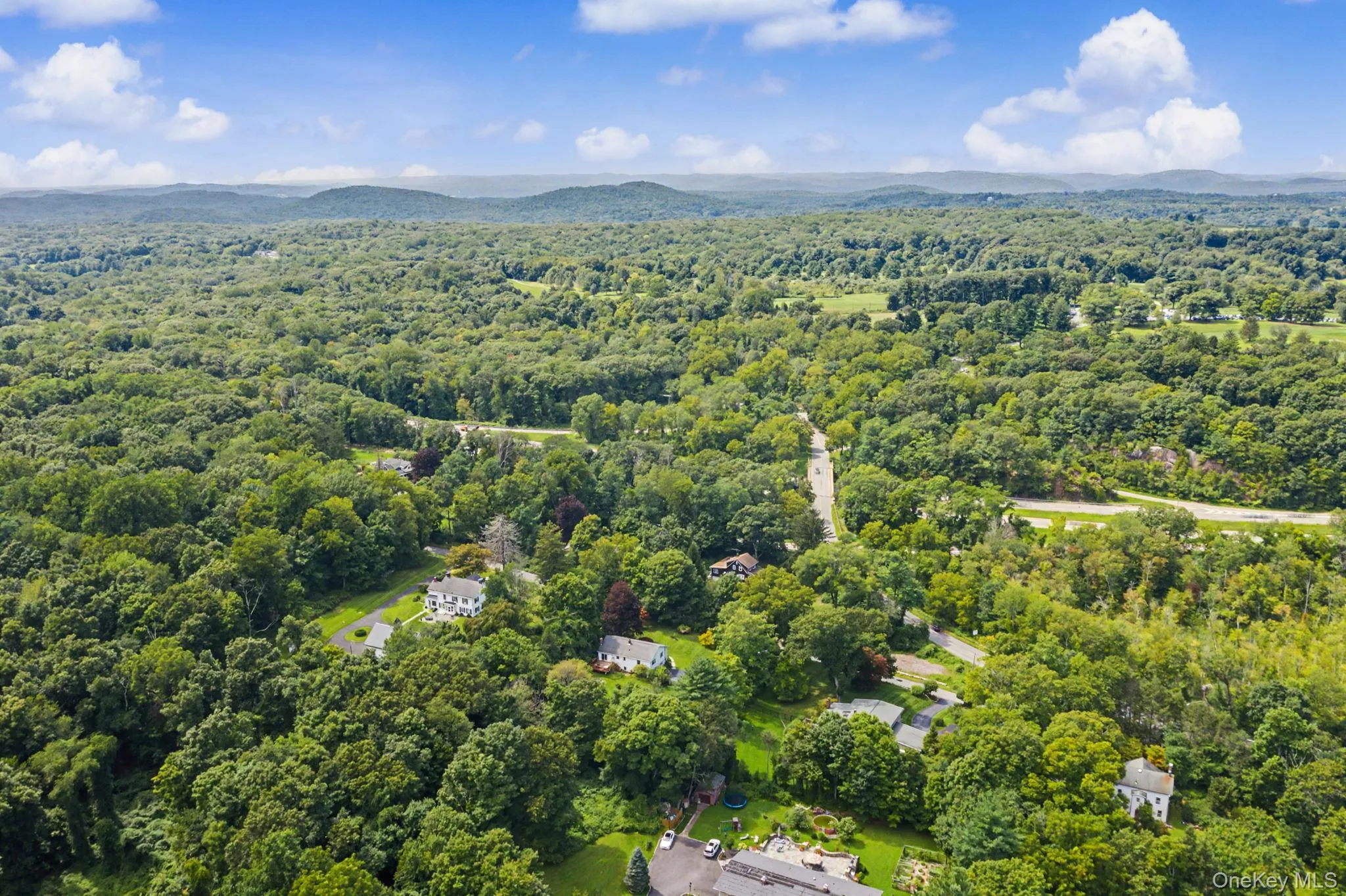1564 Old Baldwin Road, Yorktown, NY, 4 Bedrooms Bedrooms, 7 Rooms Rooms,3 BathroomsBathrooms,Residential,For Rent,Old Baldwin,0,1032148 1564 Old Baldwin Road, Yorktown, NY, 4 Bedrooms Bedrooms, 7 Rooms Rooms,3 BathroomsBathrooms,Residential,For Rent,Old Baldwin,0,1032148