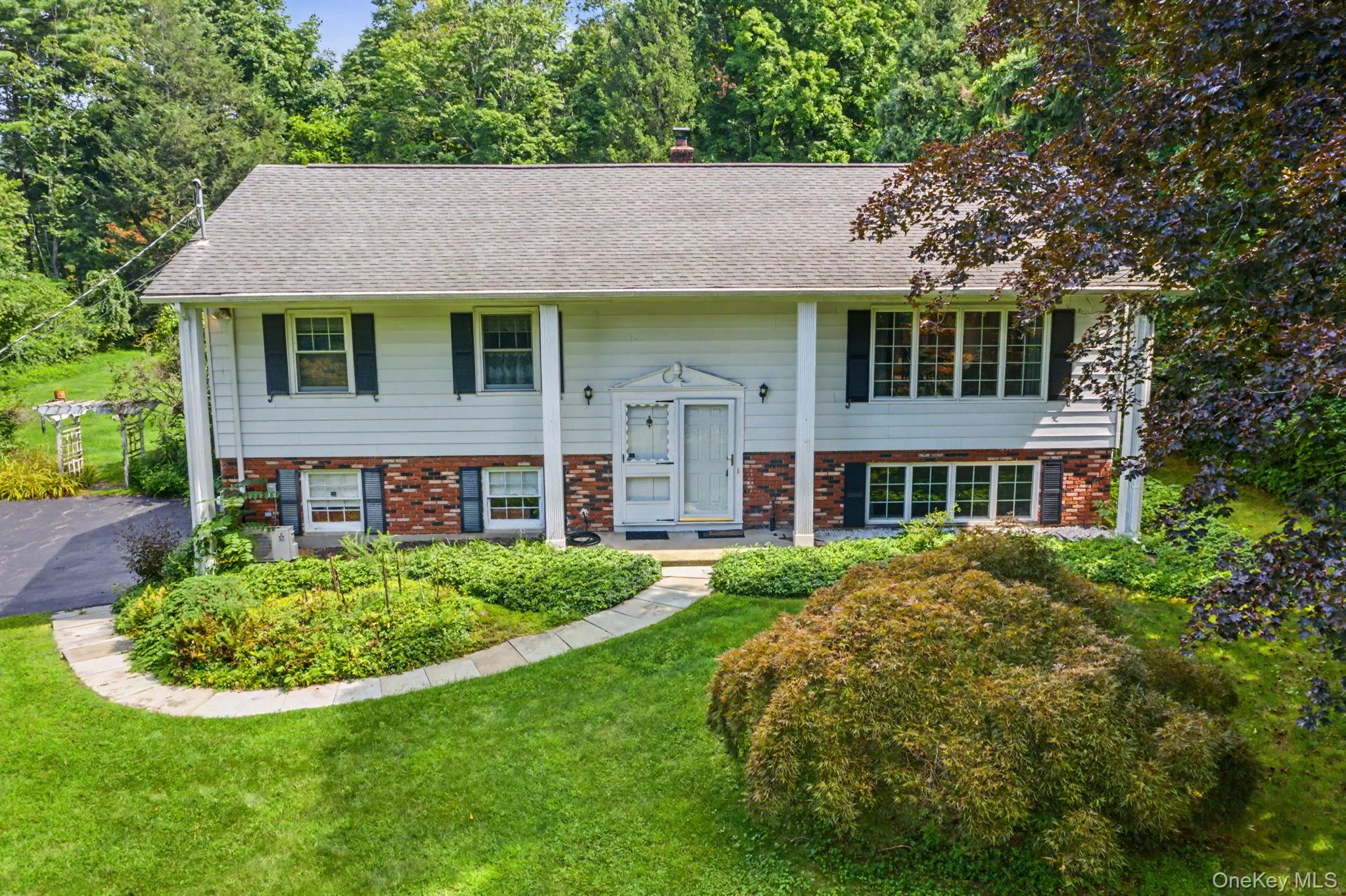 1564 Old Baldwin Road, Yorktown, NY, 4 Bedrooms Bedrooms, 7 Rooms Rooms,3 BathroomsBathrooms,Residential,For Rent,Old Baldwin,0,1032148 1564 Old Baldwin Road, Yorktown, NY, 4 Bedrooms Bedrooms, 7 Rooms Rooms,3 BathroomsBathrooms,Residential,For Rent,Old Baldwin,0,1032148