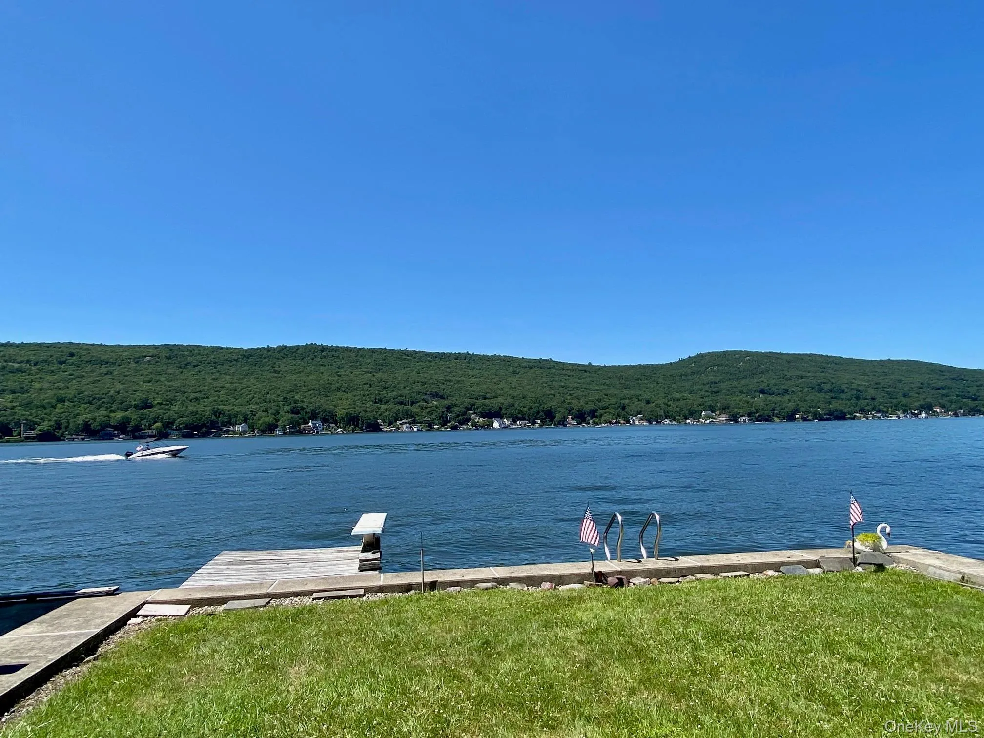 Lake access anytime you would like! Lake access anytime you would like!