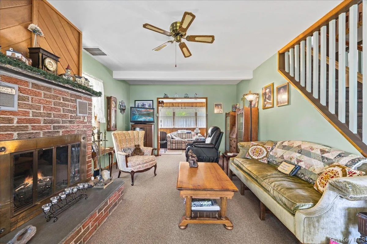9 Walts Way, Warwick (town), NY, 3 Bedrooms Bedrooms, 14 Rooms Rooms,2 BathroomsBathrooms,Residential,For Rent,Walts,0,1032153 9 Walts Way, Warwick (town), NY, 3 Bedrooms Bedrooms, 14 Rooms Rooms,2 BathroomsBathrooms,Residential,For Rent,Walts,0,1032153