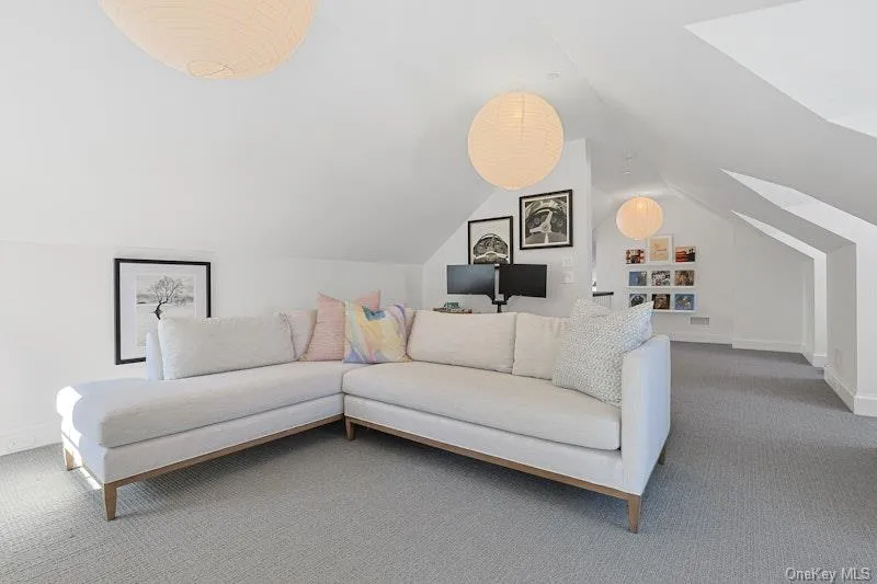 19 Overlook Road, Scarsdale, NY, 4 Bedrooms Bedrooms, 12 Rooms Rooms,5 BathroomsBathrooms,Residential Lease,For Rent,Overlook,0,1032154 19 Overlook Road, Scarsdale, NY, 4 Bedrooms Bedrooms, 12 Rooms Rooms,5 BathroomsBathrooms,Residential Lease,For Rent,Overlook,0,1032154
