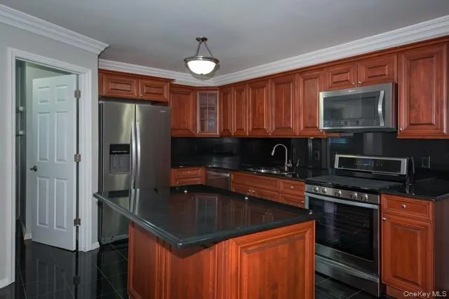 17 Horizon View Drive, Brookhaven, NY, 2 Bedrooms Bedrooms, 7 Rooms Rooms,2 BathroomsBathrooms,Residential Lease,For Rent,Horizon View,0,1032155 17 Horizon View Drive, Brookhaven, NY, 2 Bedrooms Bedrooms, 7 Rooms Rooms,2 BathroomsBathrooms,Residential Lease,For Rent,Horizon View,0,1032155