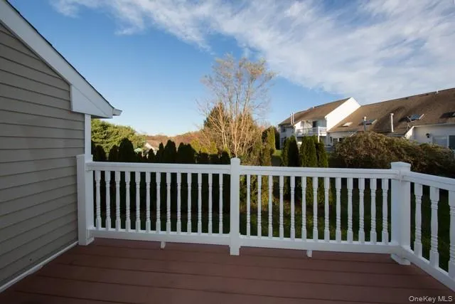 17 Horizon View Drive, Brookhaven, NY, 2 Bedrooms Bedrooms, 7 Rooms Rooms,2 BathroomsBathrooms,Residential Lease,For Rent,Horizon View,0,1032155 17 Horizon View Drive, Brookhaven, NY, 2 Bedrooms Bedrooms, 7 Rooms Rooms,2 BathroomsBathrooms,Residential Lease,For Rent,Horizon View,0,1032155