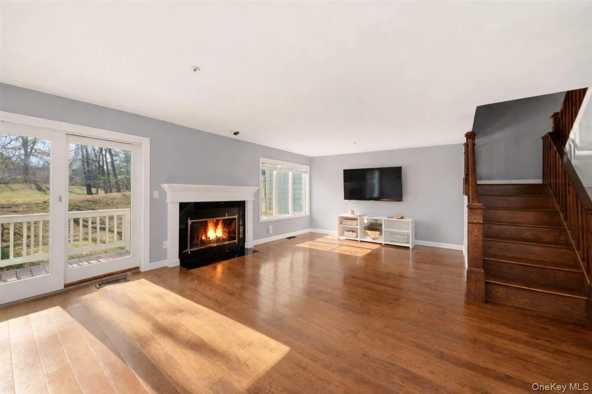 42 Clarewood Drive, Greenburgh, NY, 3 Bedrooms Bedrooms, 7 Rooms Rooms,3 BathroomsBathrooms,Residential Lease,For Rent,Clarewood,0,1032156 42 Clarewood Drive, Greenburgh, NY, 3 Bedrooms Bedrooms, 7 Rooms Rooms,3 BathroomsBathrooms,Residential Lease,For Rent,Clarewood,0,1032156