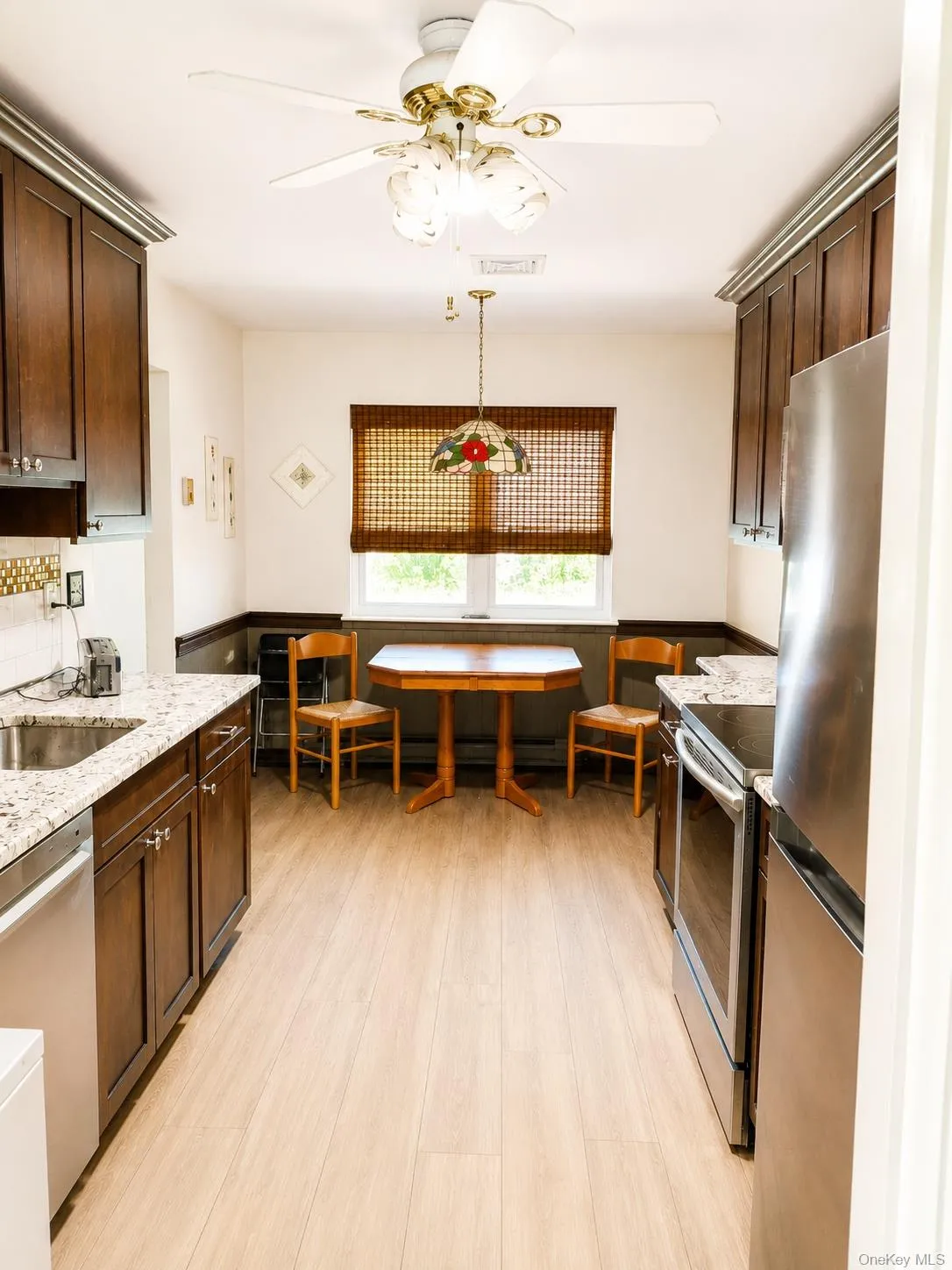 506 Alden Court, Smithtown, NY, 2 Bedrooms Bedrooms, 6 Rooms Rooms,2 BathroomsBathrooms,Residential Lease,For Rent,Alden,0,1032161 506 Alden Court, Smithtown, NY, 2 Bedrooms Bedrooms, 6 Rooms Rooms,2 BathroomsBathrooms,Residential Lease,For Rent,Alden,0,1032161