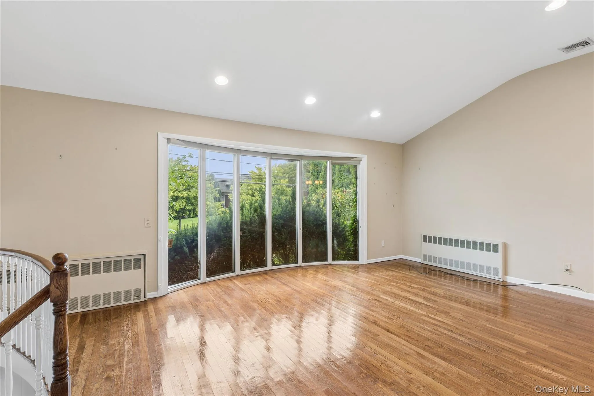 1939 Leonard Lane, Hempstead, NY, 4 Bedrooms Bedrooms, 9 Rooms Rooms,3 BathroomsBathrooms,Residential,For Rent,Leonard,0,1032163 1939 Leonard Lane, Hempstead, NY, 4 Bedrooms Bedrooms, 9 Rooms Rooms,3 BathroomsBathrooms,Residential,For Rent,Leonard,0,1032163