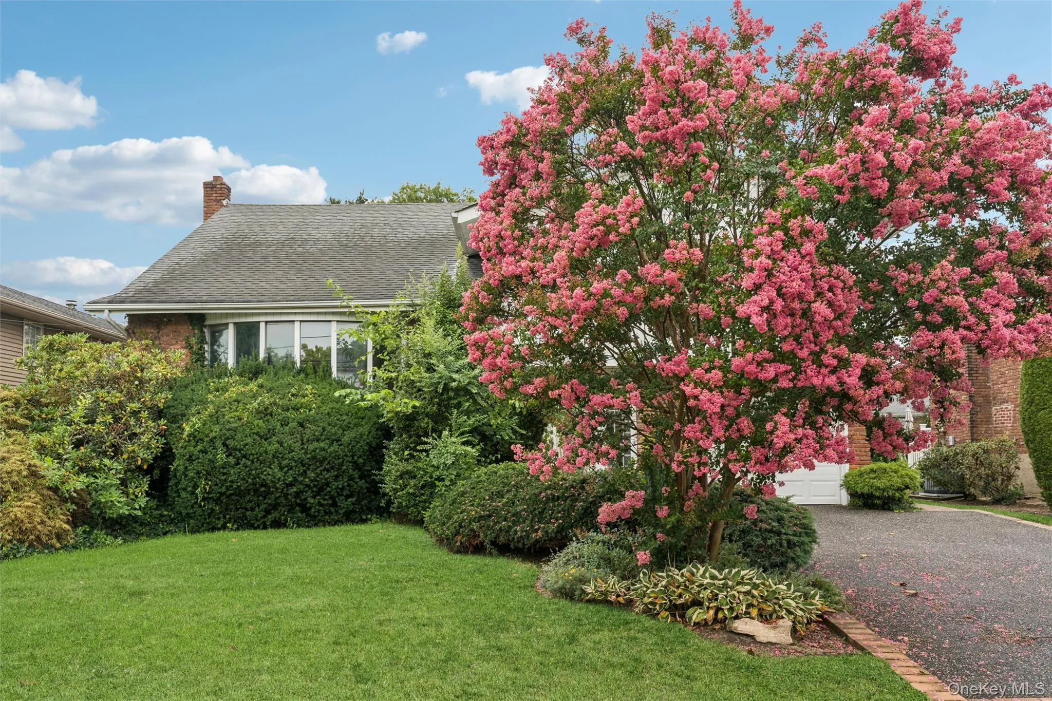 1939 Leonard Lane, Hempstead, NY, 4 Bedrooms Bedrooms, 9 Rooms Rooms,3 BathroomsBathrooms,Residential,For Rent,Leonard,0,1032163 1939 Leonard Lane, Hempstead, NY, 4 Bedrooms Bedrooms, 9 Rooms Rooms,3 BathroomsBathrooms,Residential,For Rent,Leonard,0,1032163