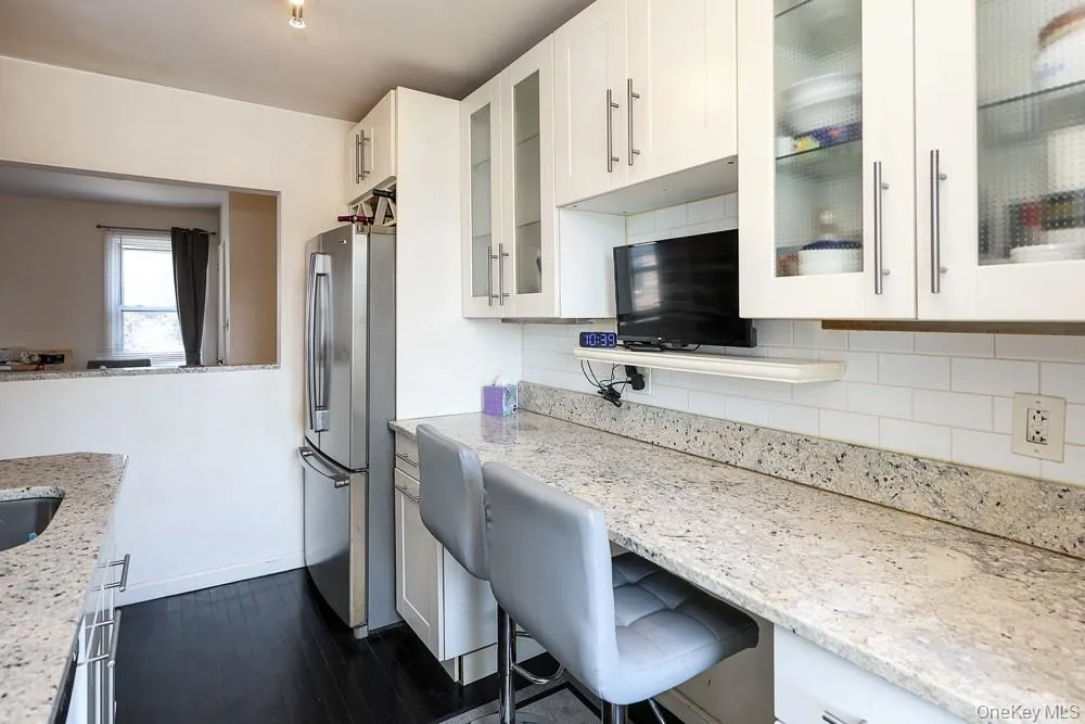 71-11 252 Street, New York, NY, 1 Bedroom Bedrooms, 4 Rooms Rooms,1 BathroomBathrooms,Residential,For Rent,252,0,1032166 71-11 252 Street, New York, NY, 1 Bedroom Bedrooms, 4 Rooms Rooms,1 BathroomBathrooms,Residential,For Rent,252,0,1032166
