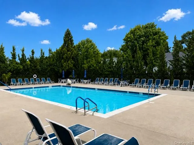 129 Maya Circle, Islip, NY, 2 Bedrooms Bedrooms, 5 Rooms Rooms,2 BathroomsBathrooms,Residential,For Rent,Maya,0,1032167 129 Maya Circle, Islip, NY, 2 Bedrooms Bedrooms, 5 Rooms Rooms,2 BathroomsBathrooms,Residential,For Rent,Maya,0,1032167