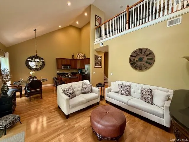 129 Maya Circle, Islip, NY, 2 Bedrooms Bedrooms, 5 Rooms Rooms,2 BathroomsBathrooms,Residential,For Rent,Maya,0,1032167 129 Maya Circle, Islip, NY, 2 Bedrooms Bedrooms, 5 Rooms Rooms,2 BathroomsBathrooms,Residential,For Rent,Maya,0,1032167