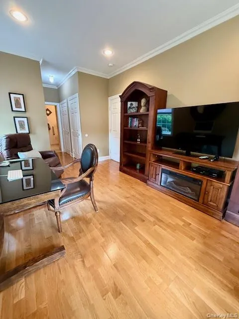 129 Maya Circle, Islip, NY, 2 Bedrooms Bedrooms, 5 Rooms Rooms,2 BathroomsBathrooms,Residential,For Rent,Maya,0,1032167 129 Maya Circle, Islip, NY, 2 Bedrooms Bedrooms, 5 Rooms Rooms,2 BathroomsBathrooms,Residential,For Rent,Maya,0,1032167