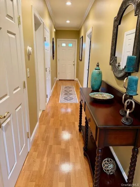 129 Maya Circle, Islip, NY, 2 Bedrooms Bedrooms, 5 Rooms Rooms,2 BathroomsBathrooms,Residential,For Rent,Maya,0,1032167 129 Maya Circle, Islip, NY, 2 Bedrooms Bedrooms, 5 Rooms Rooms,2 BathroomsBathrooms,Residential,For Rent,Maya,0,1032167