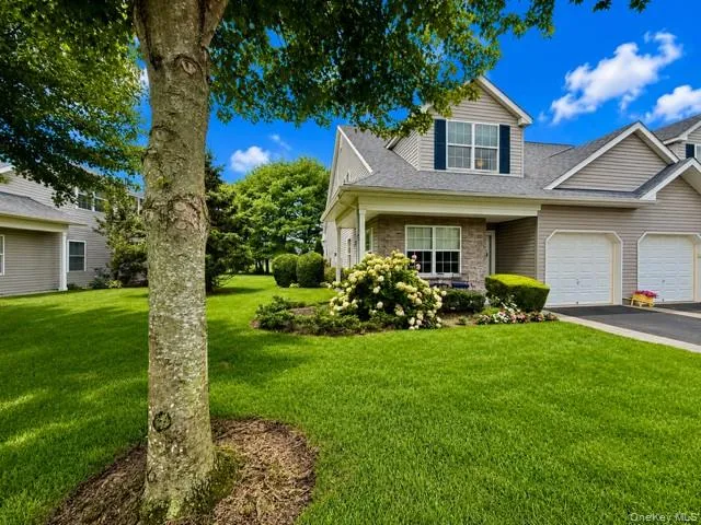 129 Maya Circle, Islip, NY, 2 Bedrooms Bedrooms, 5 Rooms Rooms,2 BathroomsBathrooms,Residential,For Rent,Maya,0,1032167 129 Maya Circle, Islip, NY, 2 Bedrooms Bedrooms, 5 Rooms Rooms,2 BathroomsBathrooms,Residential,For Rent,Maya,0,1032167