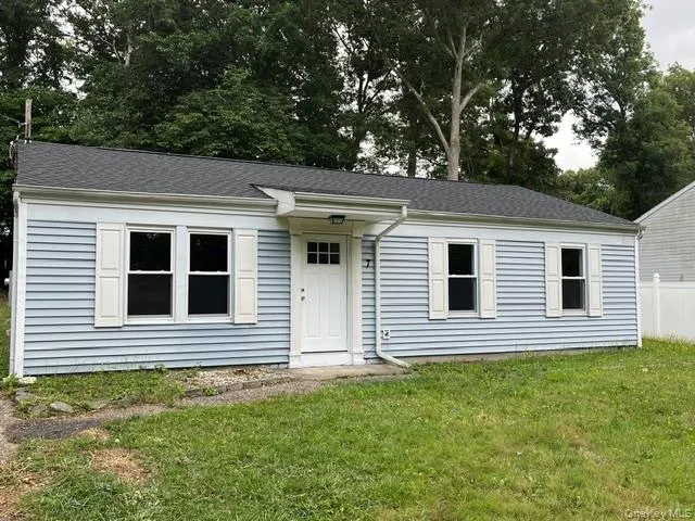 7 Koren Lane, Brookhaven, NY, 4 Bedrooms Bedrooms, 7 Rooms Rooms,1 BathroomBathrooms,Residential Lease,For Rent,Koren,0,1032171 7 Koren Lane, Brookhaven, NY, 4 Bedrooms Bedrooms, 7 Rooms Rooms,1 BathroomBathrooms,Residential Lease,For Rent,Koren,0,1032171