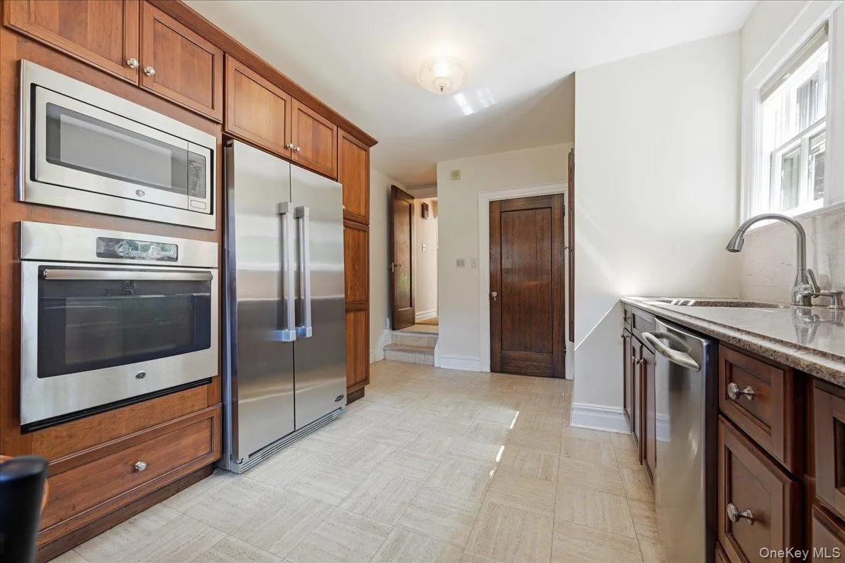 159-02 28th Avenue, New York, NY, 4 Bedrooms Bedrooms, 11 Rooms Rooms,2 BathroomsBathrooms,Residential,For Rent,28th,0,1032178 159-02 28th Avenue, New York, NY, 4 Bedrooms Bedrooms, 11 Rooms Rooms,2 BathroomsBathrooms,Residential,For Rent,28th,0,1032178