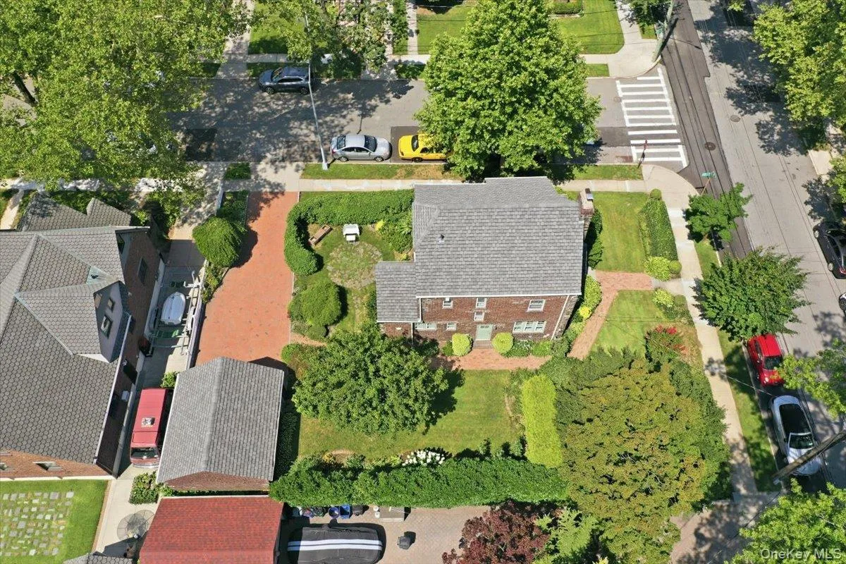 159-02 28th Avenue, New York, NY, 4 Bedrooms Bedrooms, 11 Rooms Rooms,2 BathroomsBathrooms,Residential,For Rent,28th,0,1032178 159-02 28th Avenue, New York, NY, 4 Bedrooms Bedrooms, 11 Rooms Rooms,2 BathroomsBathrooms,Residential,For Rent,28th,0,1032178