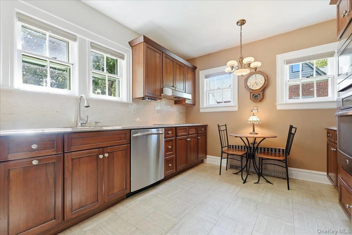 159-02 28th Avenue, New York, NY, 4 Bedrooms Bedrooms, 11 Rooms Rooms,2 BathroomsBathrooms,Residential,For Rent,28th,0,1032178 159-02 28th Avenue, New York, NY, 4 Bedrooms Bedrooms, 11 Rooms Rooms,2 BathroomsBathrooms,Residential,For Rent,28th,0,1032178