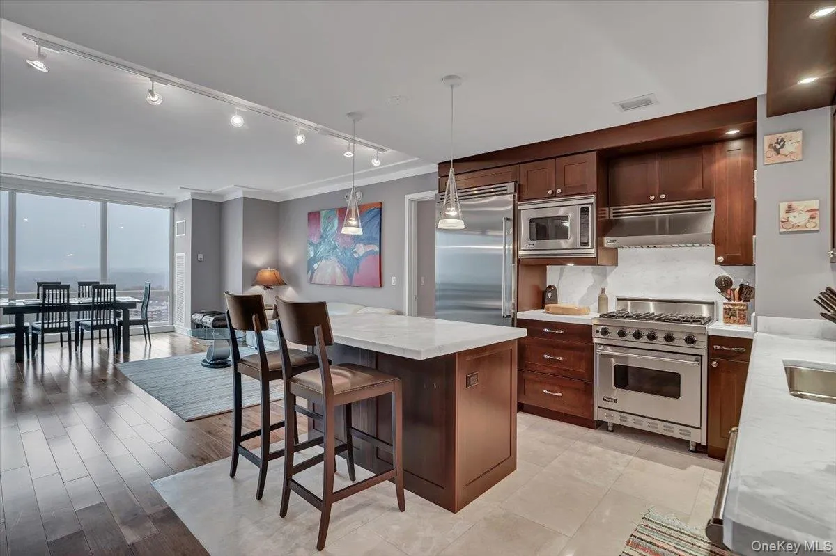1 Renaissance Square, White Plains, NY, 2 Bedrooms Bedrooms, 4 Rooms Rooms,2 BathroomsBathrooms,Residential Lease,For Rent,Renaissance,0,1032180 1 Renaissance Square, White Plains, NY, 2 Bedrooms Bedrooms, 4 Rooms Rooms,2 BathroomsBathrooms,Residential Lease,For Rent,Renaissance,0,1032180