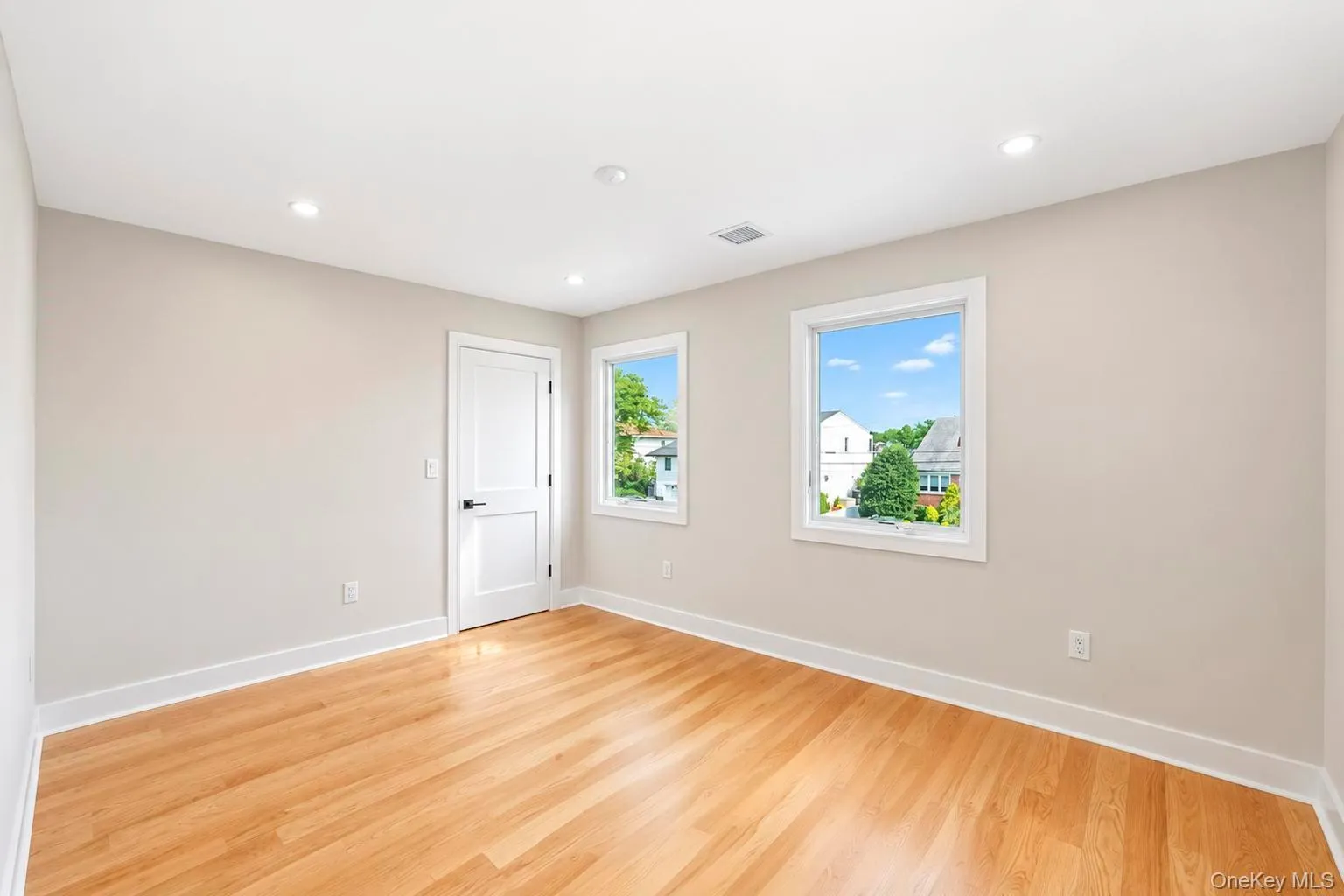 949 Midway, Hempstead, NY, 6 Bedrooms Bedrooms, 11 Rooms Rooms,4 BathroomsBathrooms,Residential,For Rent,Midway,0,1032182 949 Midway, Hempstead, NY, 6 Bedrooms Bedrooms, 11 Rooms Rooms,4 BathroomsBathrooms,Residential,For Rent,Midway,0,1032182