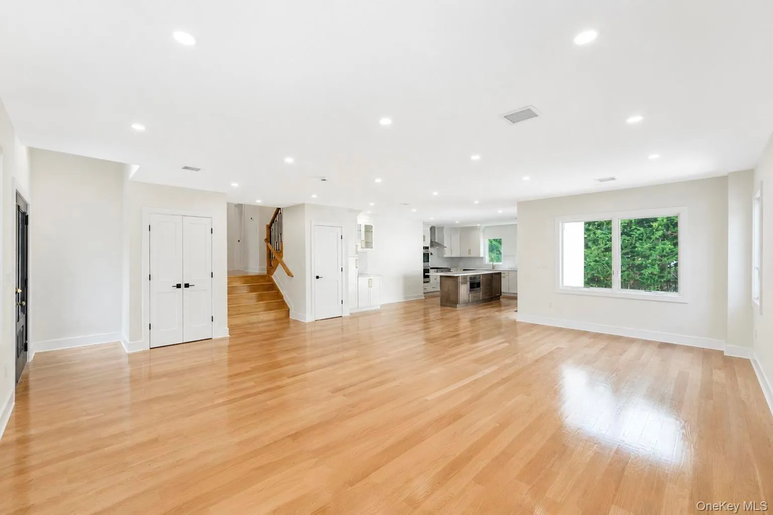 949 Midway, Hempstead, NY, 6 Bedrooms Bedrooms, 11 Rooms Rooms,4 BathroomsBathrooms,Residential,For Rent,Midway,0,1032182 949 Midway, Hempstead, NY, 6 Bedrooms Bedrooms, 11 Rooms Rooms,4 BathroomsBathrooms,Residential,For Rent,Midway,0,1032182