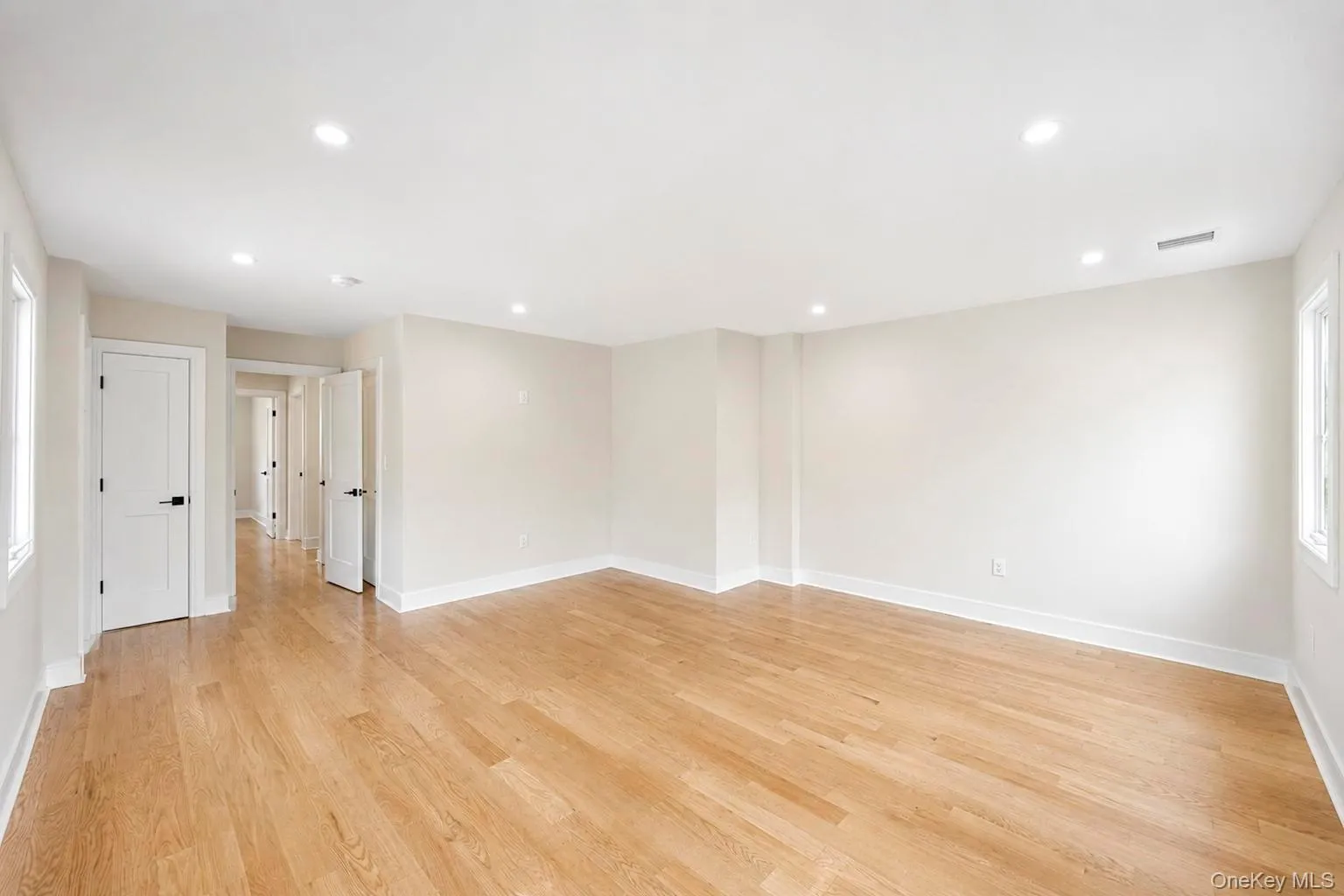 949 Midway, Hempstead, NY, 6 Bedrooms Bedrooms, 11 Rooms Rooms,4 BathroomsBathrooms,Residential,For Rent,Midway,0,1032182 949 Midway, Hempstead, NY, 6 Bedrooms Bedrooms, 11 Rooms Rooms,4 BathroomsBathrooms,Residential,For Rent,Midway,0,1032182