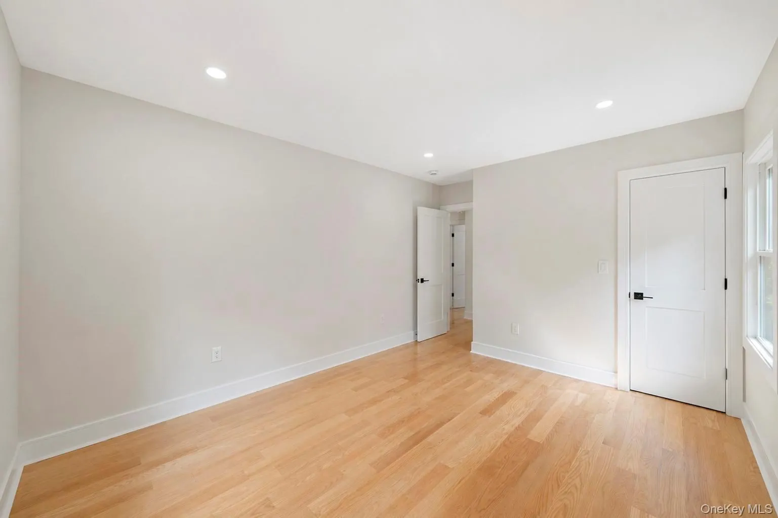 949 Midway, Hempstead, NY, 6 Bedrooms Bedrooms, 11 Rooms Rooms,4 BathroomsBathrooms,Residential,For Rent,Midway,0,1032182 949 Midway, Hempstead, NY, 6 Bedrooms Bedrooms, 11 Rooms Rooms,4 BathroomsBathrooms,Residential,For Rent,Midway,0,1032182