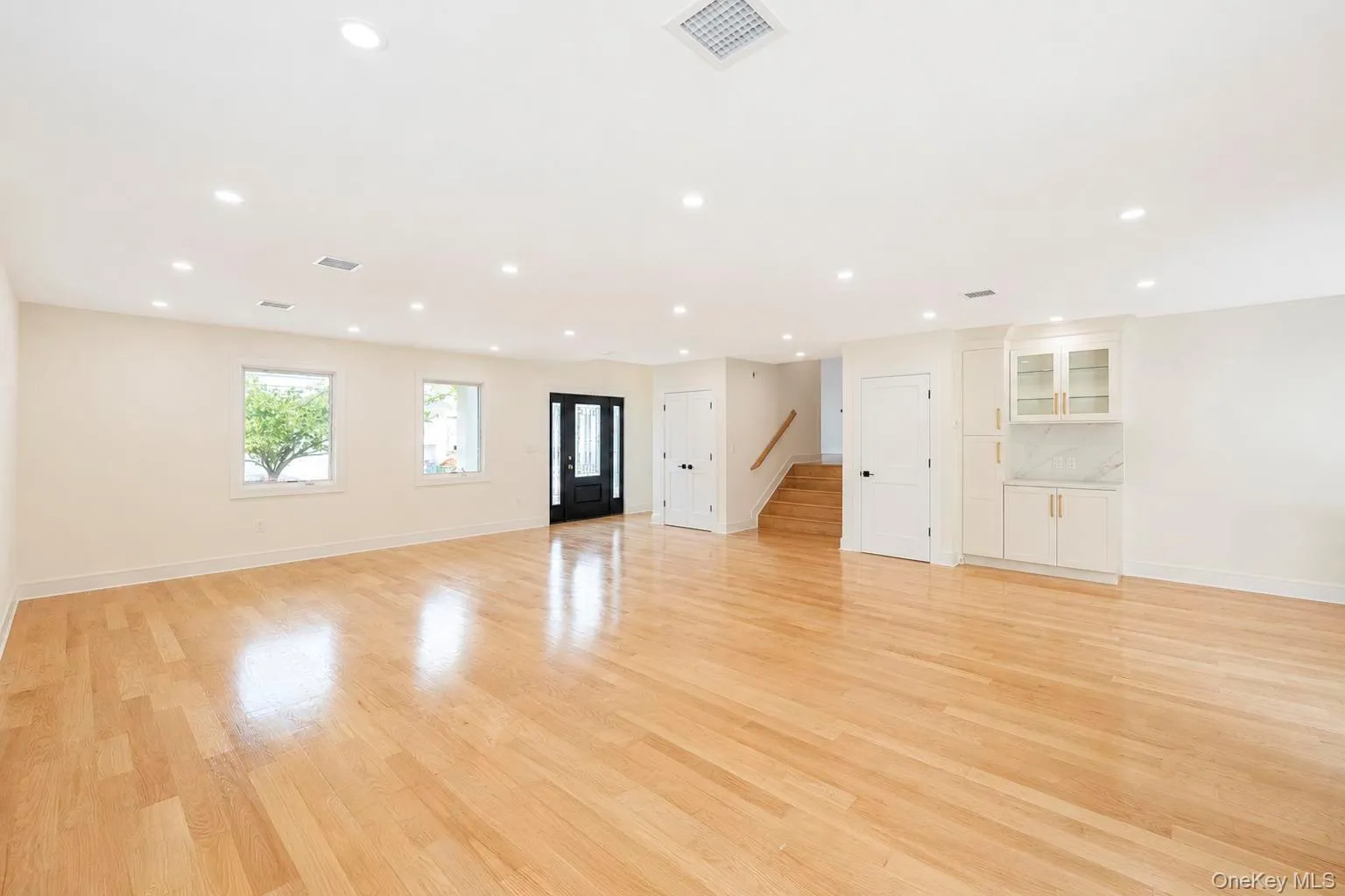 949 Midway, Hempstead, NY, 6 Bedrooms Bedrooms, 11 Rooms Rooms,4 BathroomsBathrooms,Residential,For Rent,Midway,0,1032182 949 Midway, Hempstead, NY, 6 Bedrooms Bedrooms, 11 Rooms Rooms,4 BathroomsBathrooms,Residential,For Rent,Midway,0,1032182