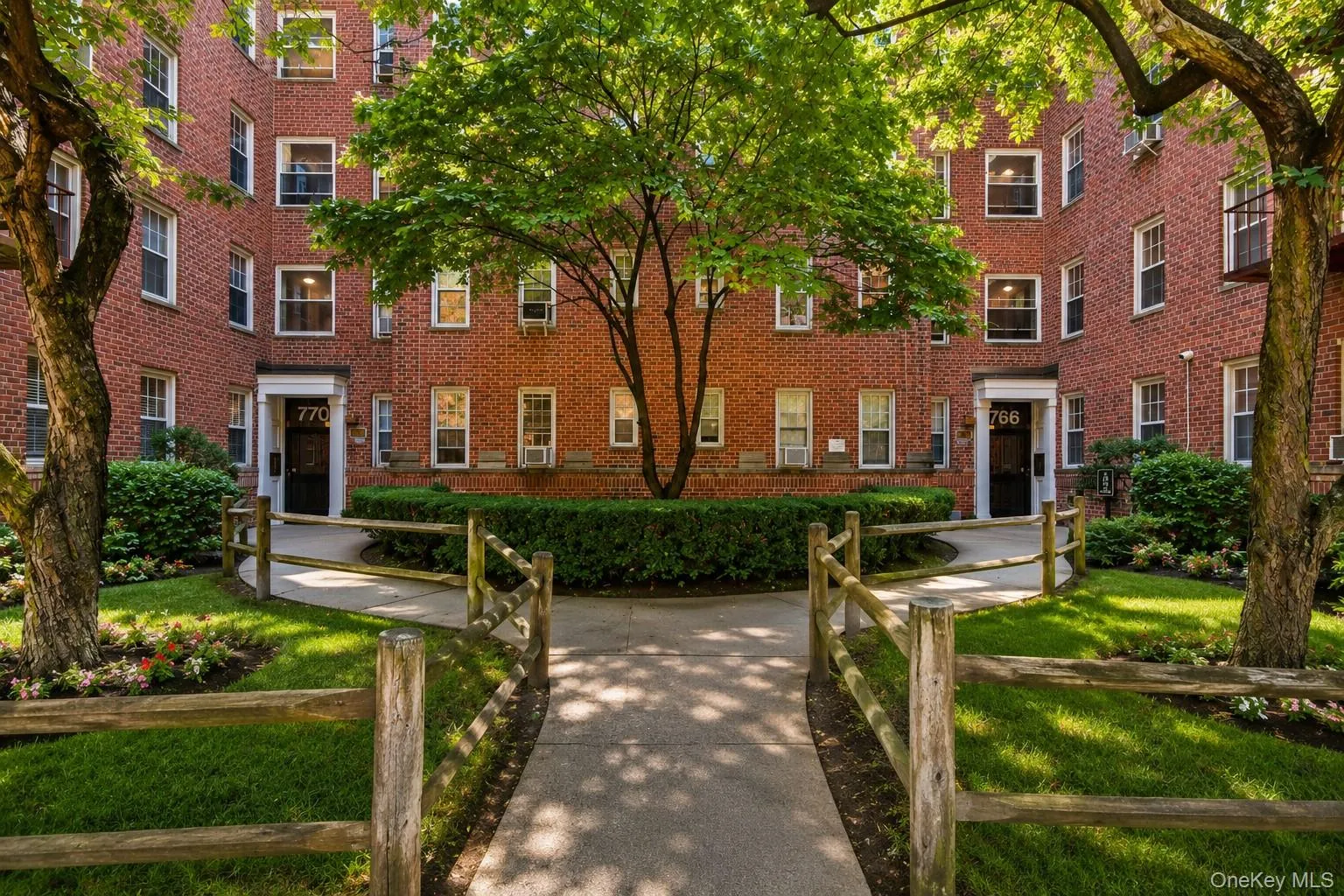 770 Bronx River Road, Yonkers, NY, 1 Bedroom Bedrooms, 3 Rooms Rooms,1 BathroomBathrooms,Residential,For Rent,Bronx River,0,1032184 770 Bronx River Road, Yonkers, NY, 1 Bedroom Bedrooms, 3 Rooms Rooms,1 BathroomBathrooms,Residential,For Rent,Bronx River,0,1032184